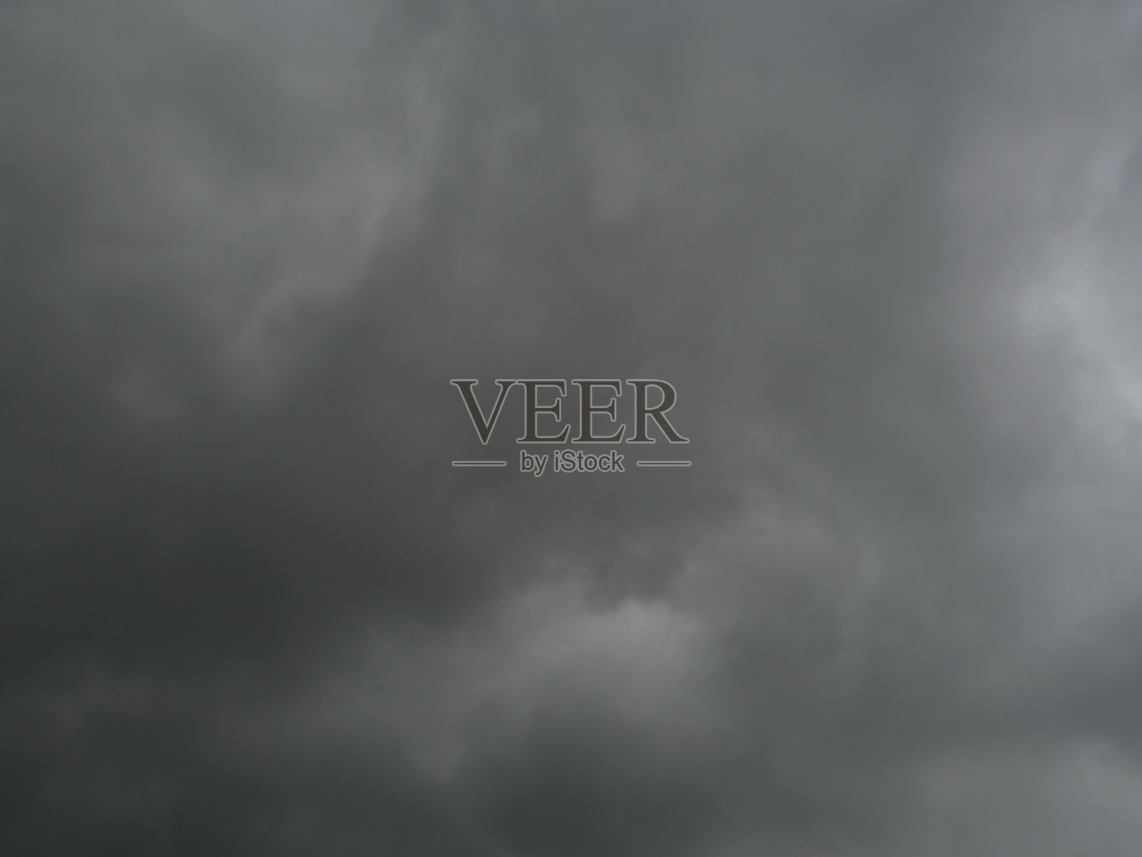 热带天空中积雨云的形成照片摄影图片