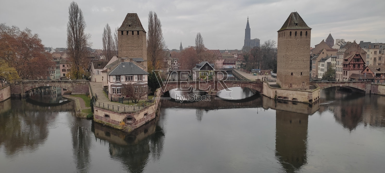 桥Couverts照片摄影图片