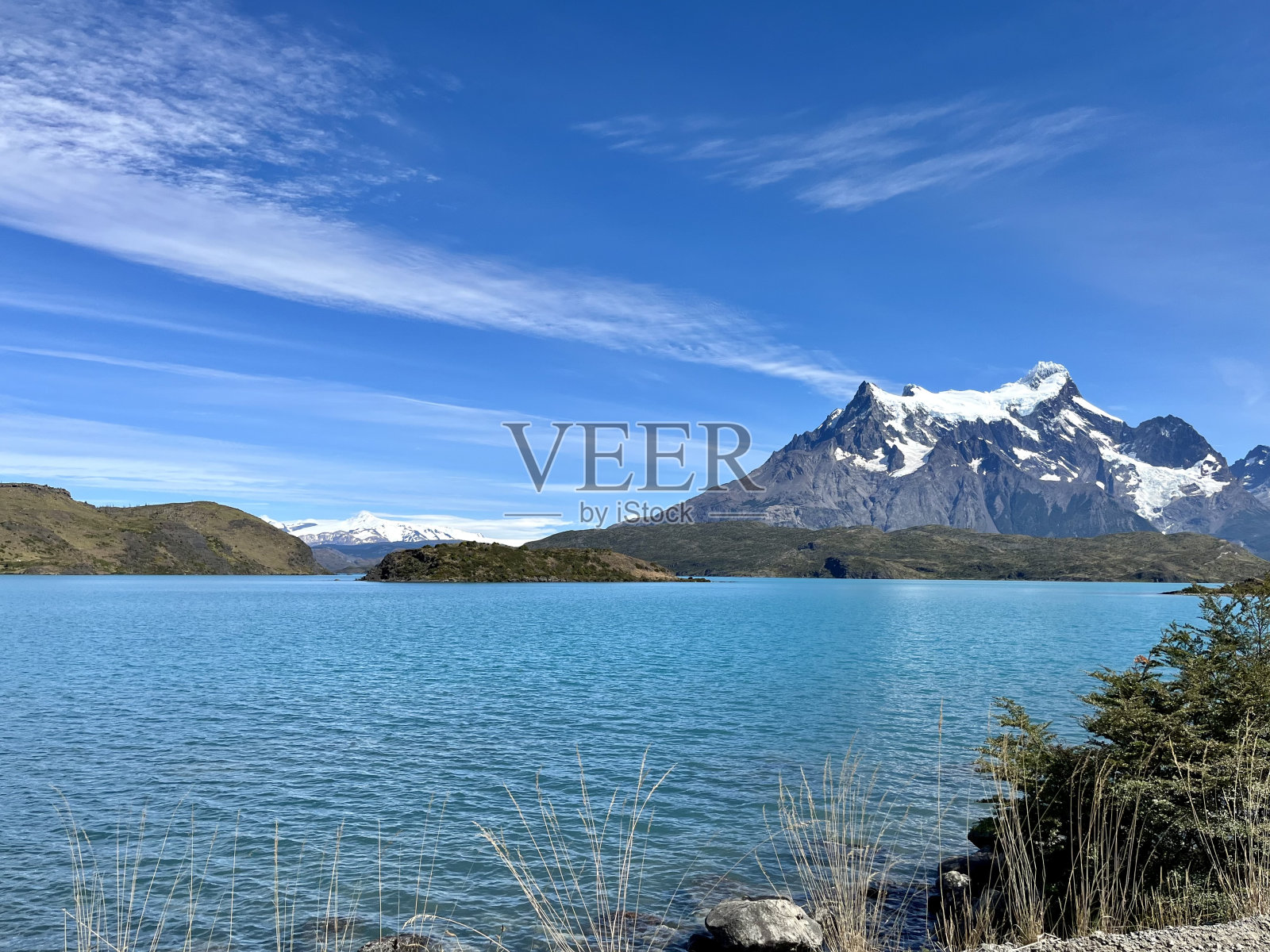 智利托雷斯德尔潘恩的佩霍湖照片摄影图片