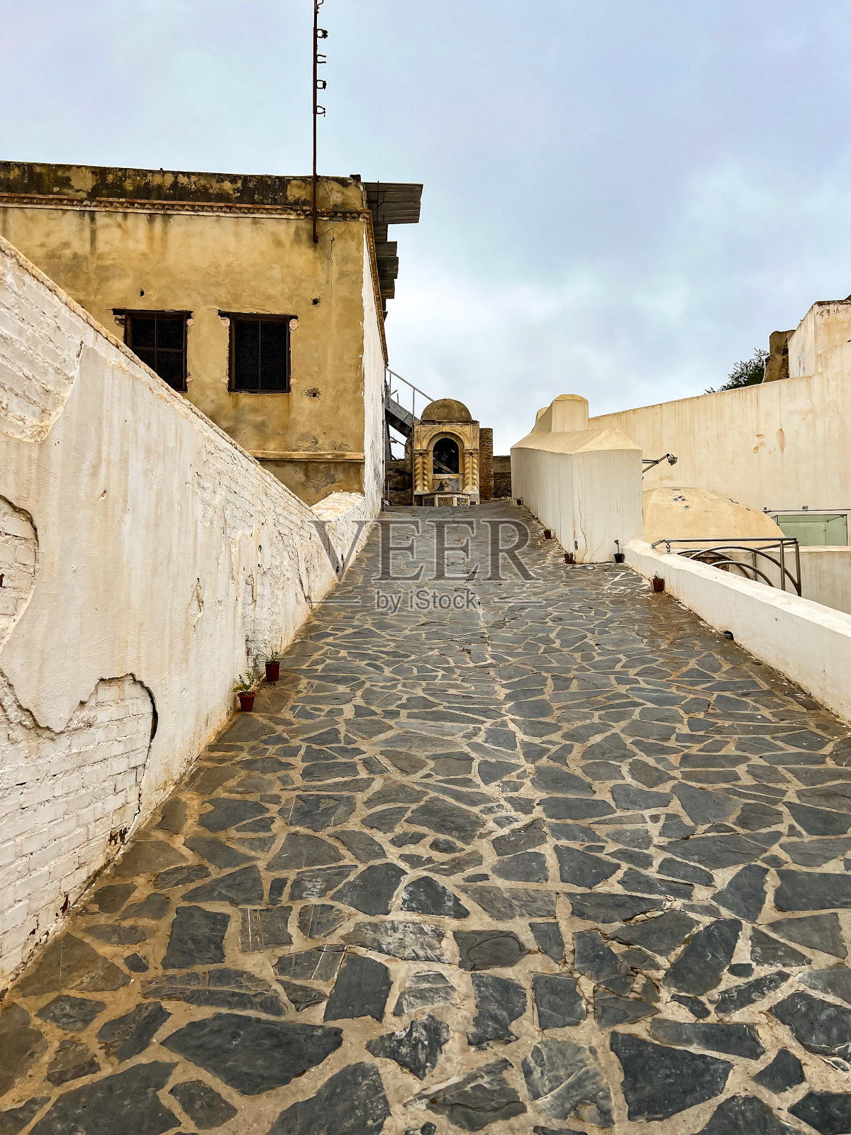 阿尔及尔卡斯巴的鹅卵石路照片摄影图片