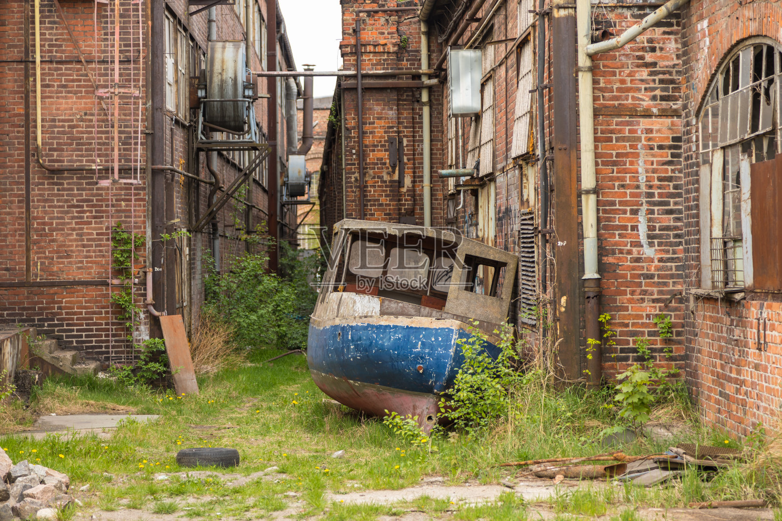 前造船厂区。帝国造船厂小道，格但斯克造船厂，波兰。照片摄影图片