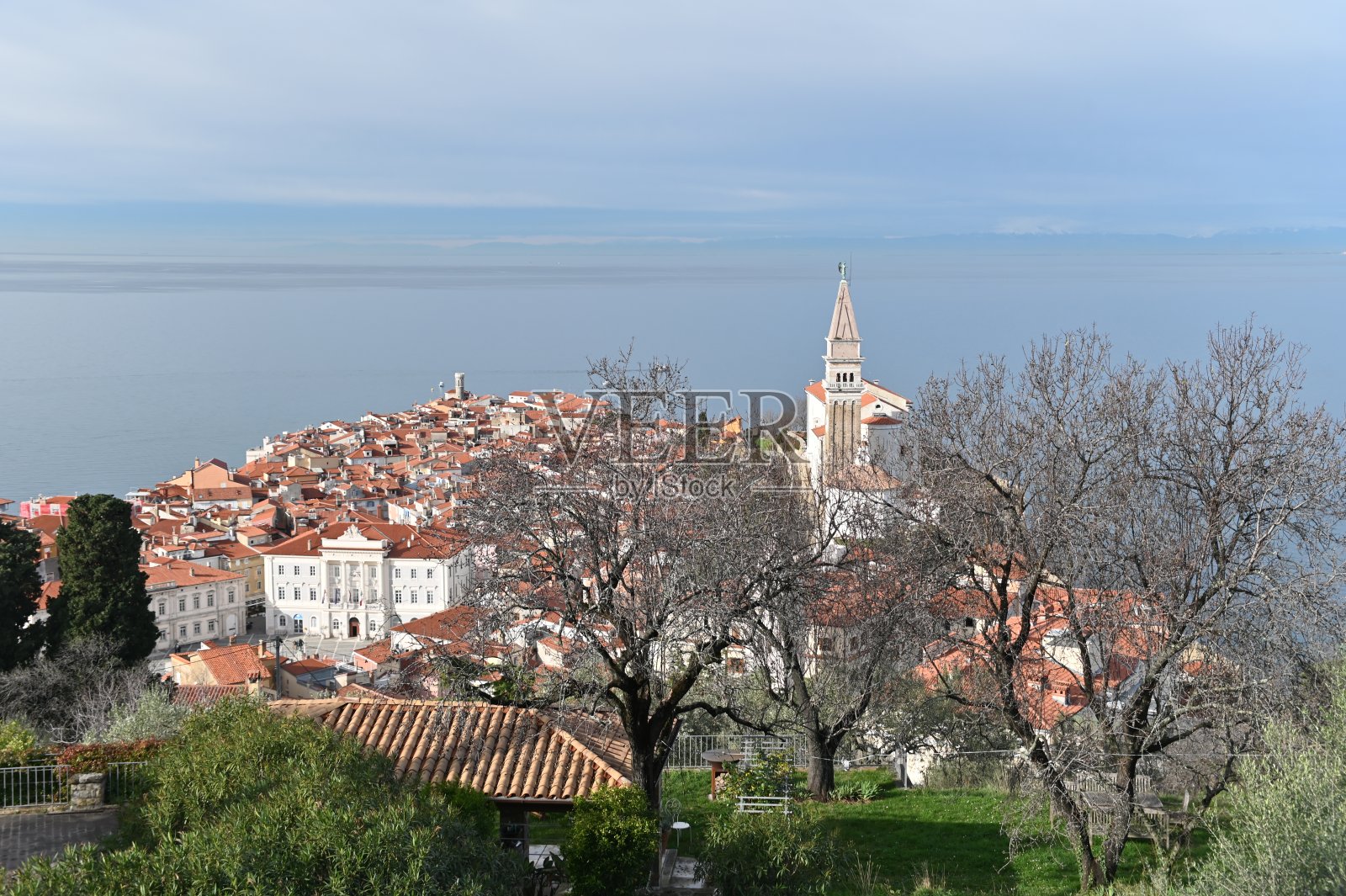 从堡垒上俯瞰照片摄影图片