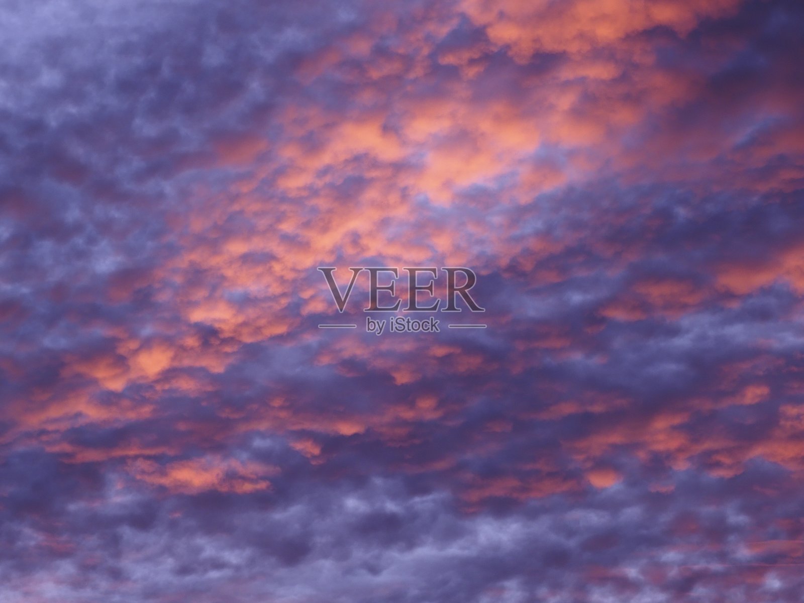 智利中部安第斯山脉的秋天日出照片摄影图片