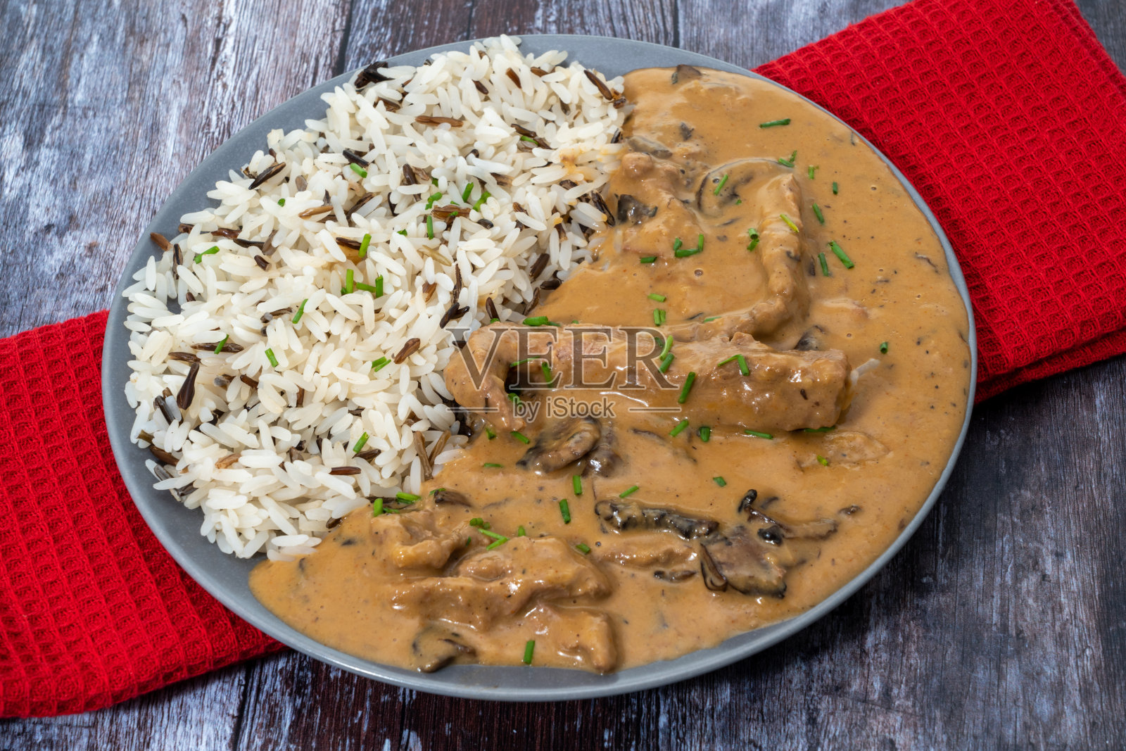 牛肉和米饭照片摄影图片