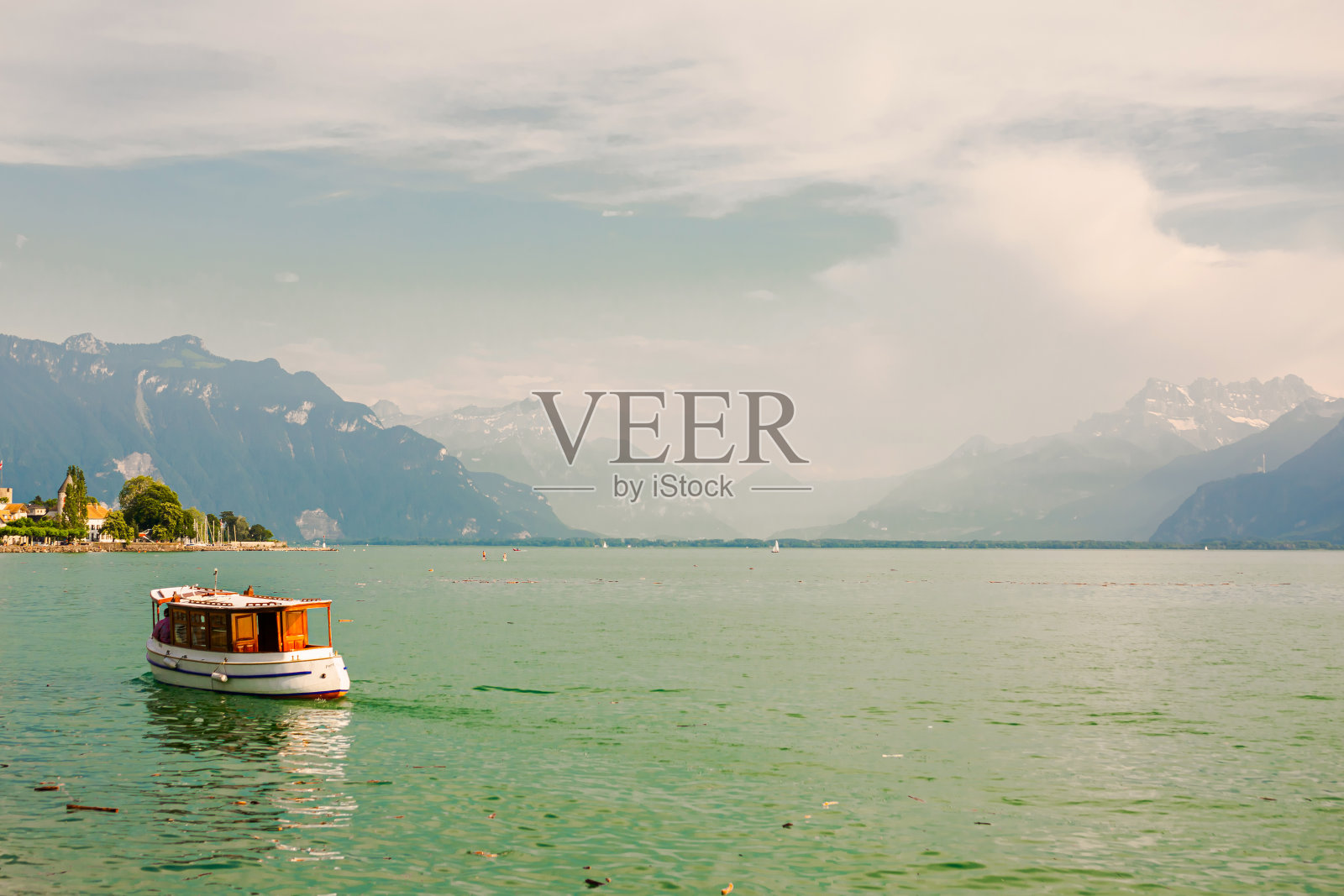 日内瓦湖。瑞士的里维埃拉。瑞士。照片摄影图片