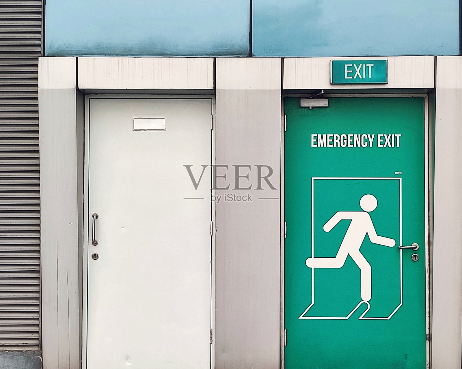 大楼的出口照片摄影图片