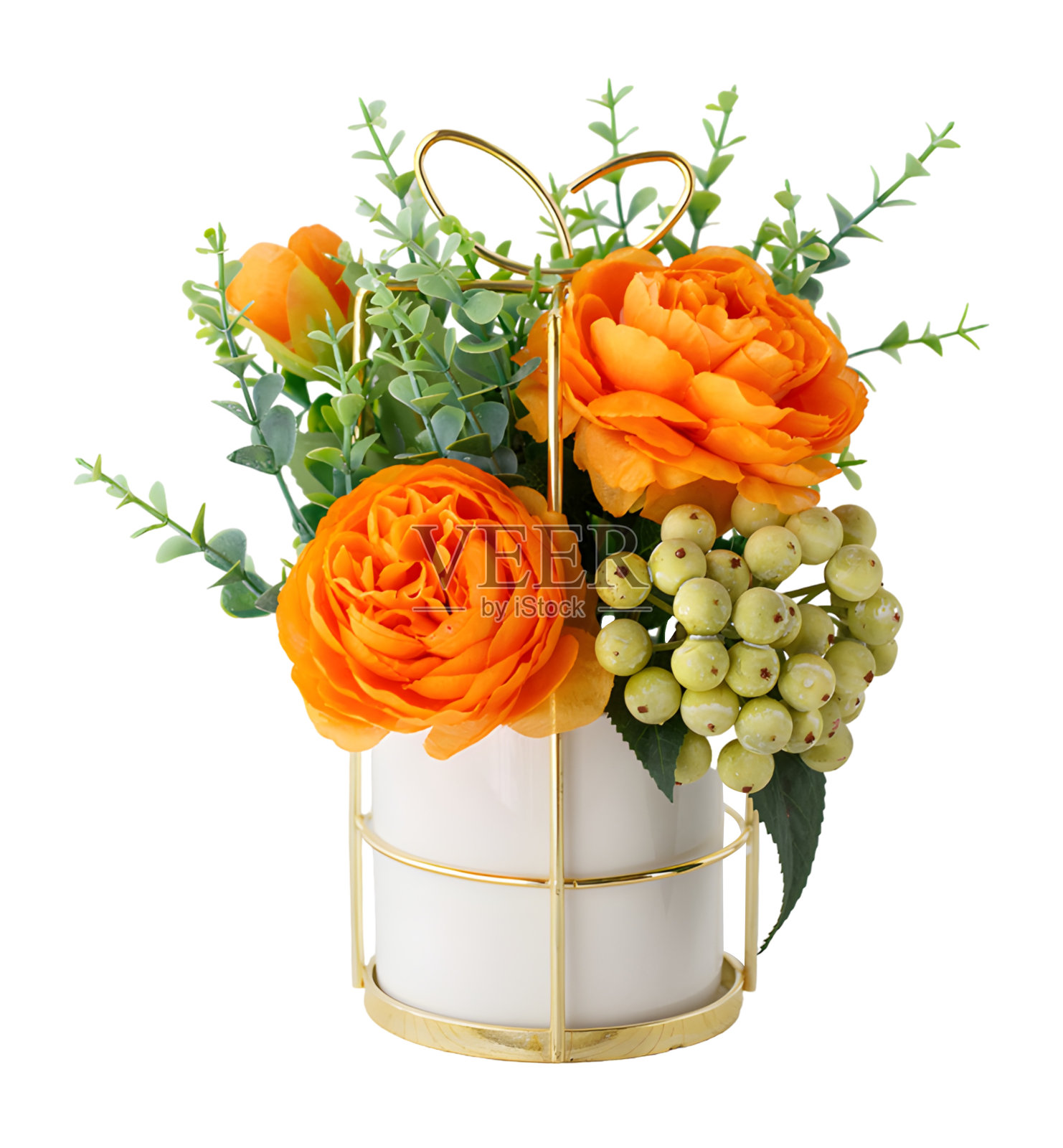 橙色玫瑰在豪华白壶孤立的白色背景与剪接路径照片摄影图片