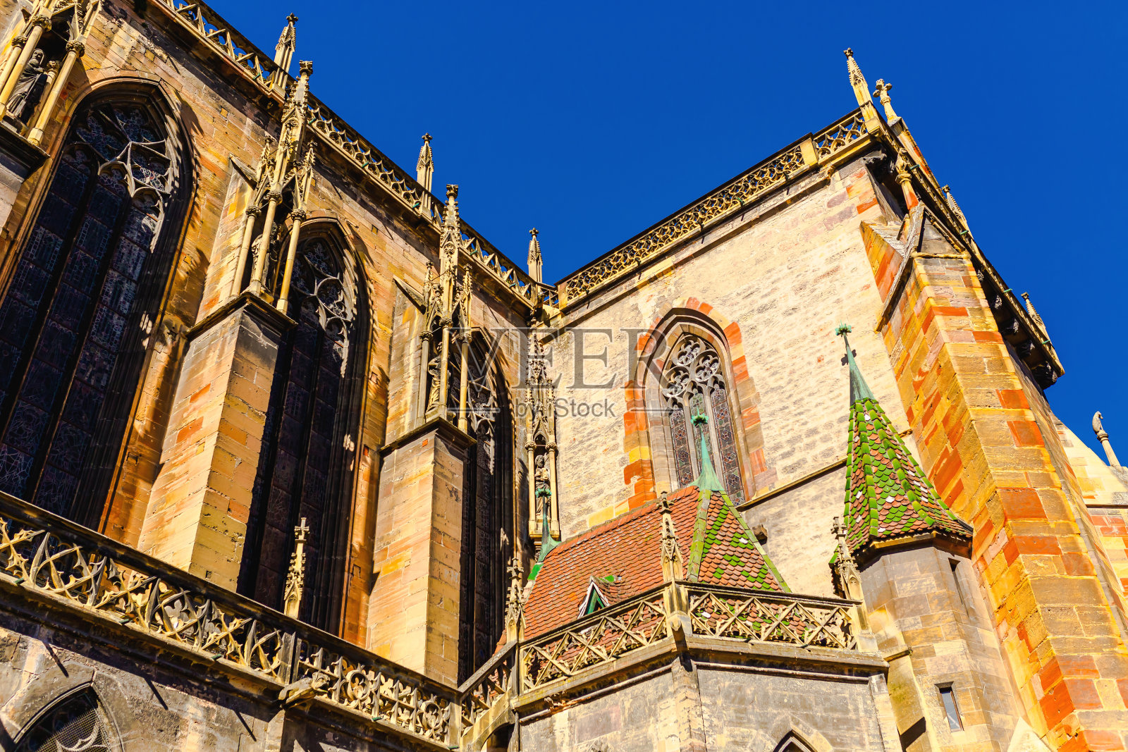 法国科尔马镇大教堂广场上的圣马丁教堂。Eglise音乐系照片摄影图片