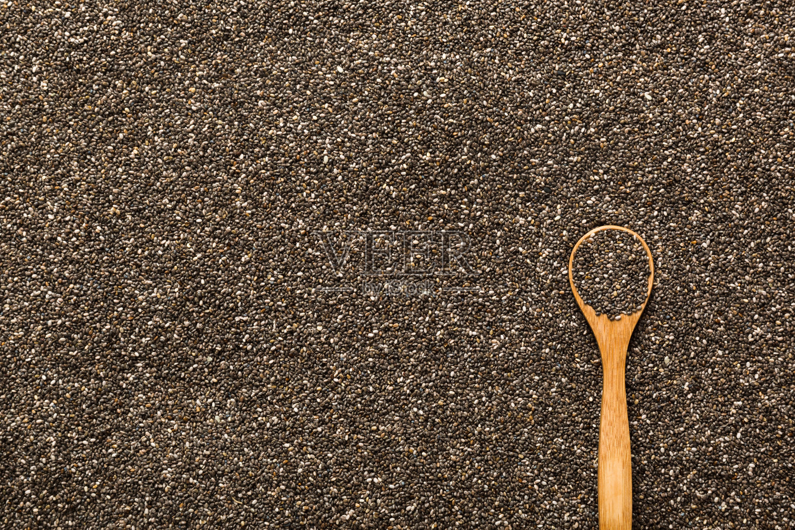 木勺奇亚籽的质感，超级食物的概念。俯视图照片摄影图片