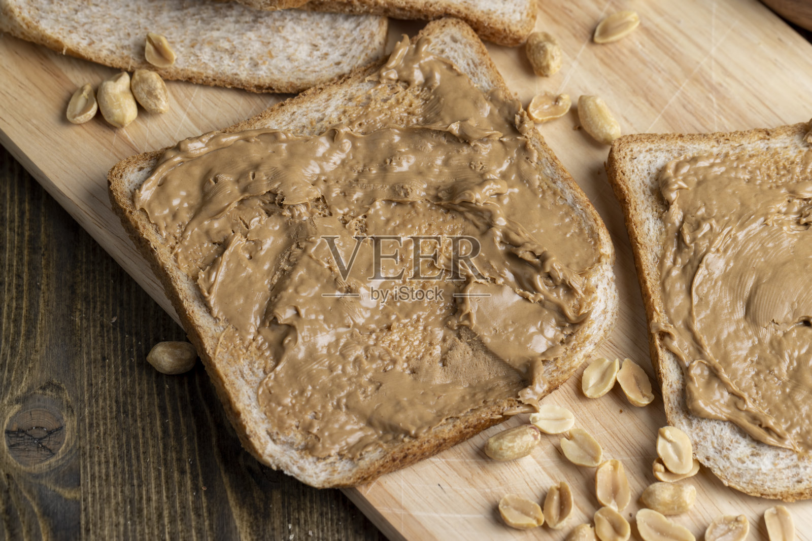 巧克力花生酱作为快速早餐照片摄影图片