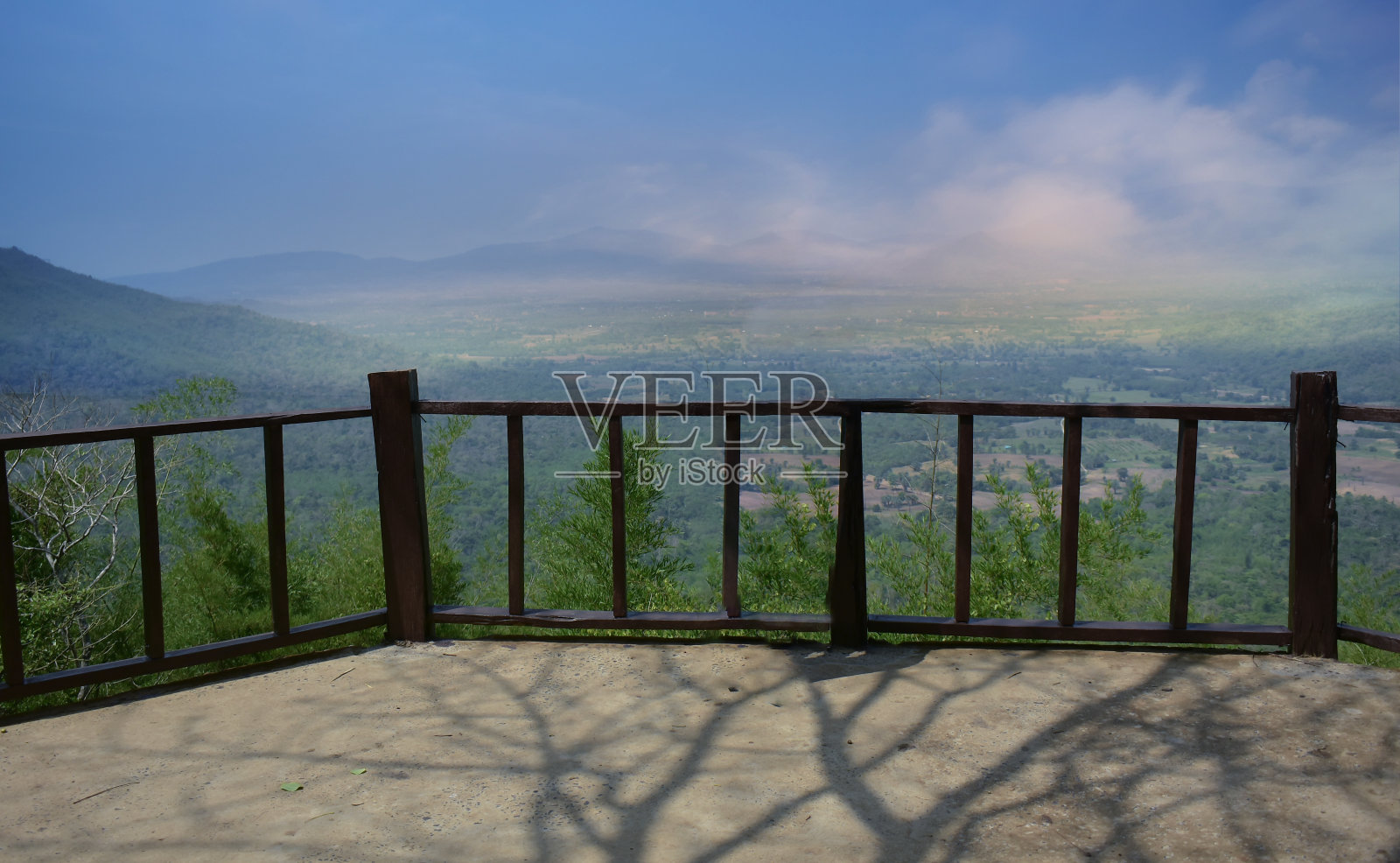 风景，天空和山脉照片摄影图片