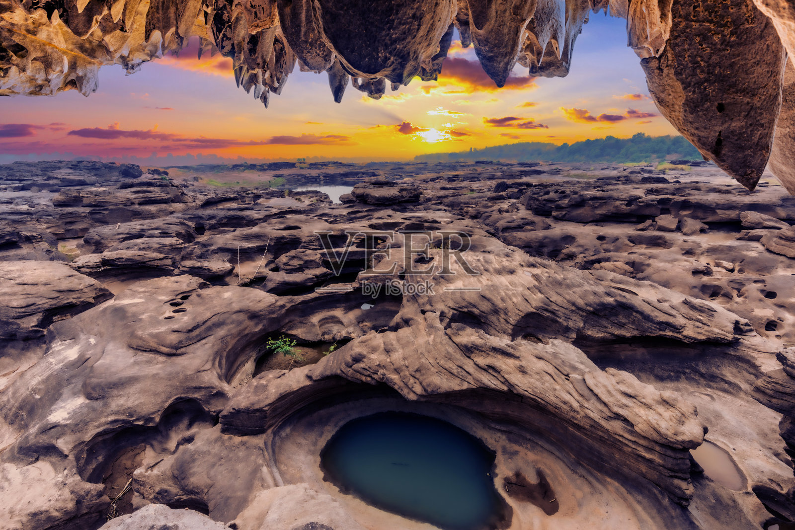 泰国大峡谷和千洞的Sam Phan Bok照片摄影图片