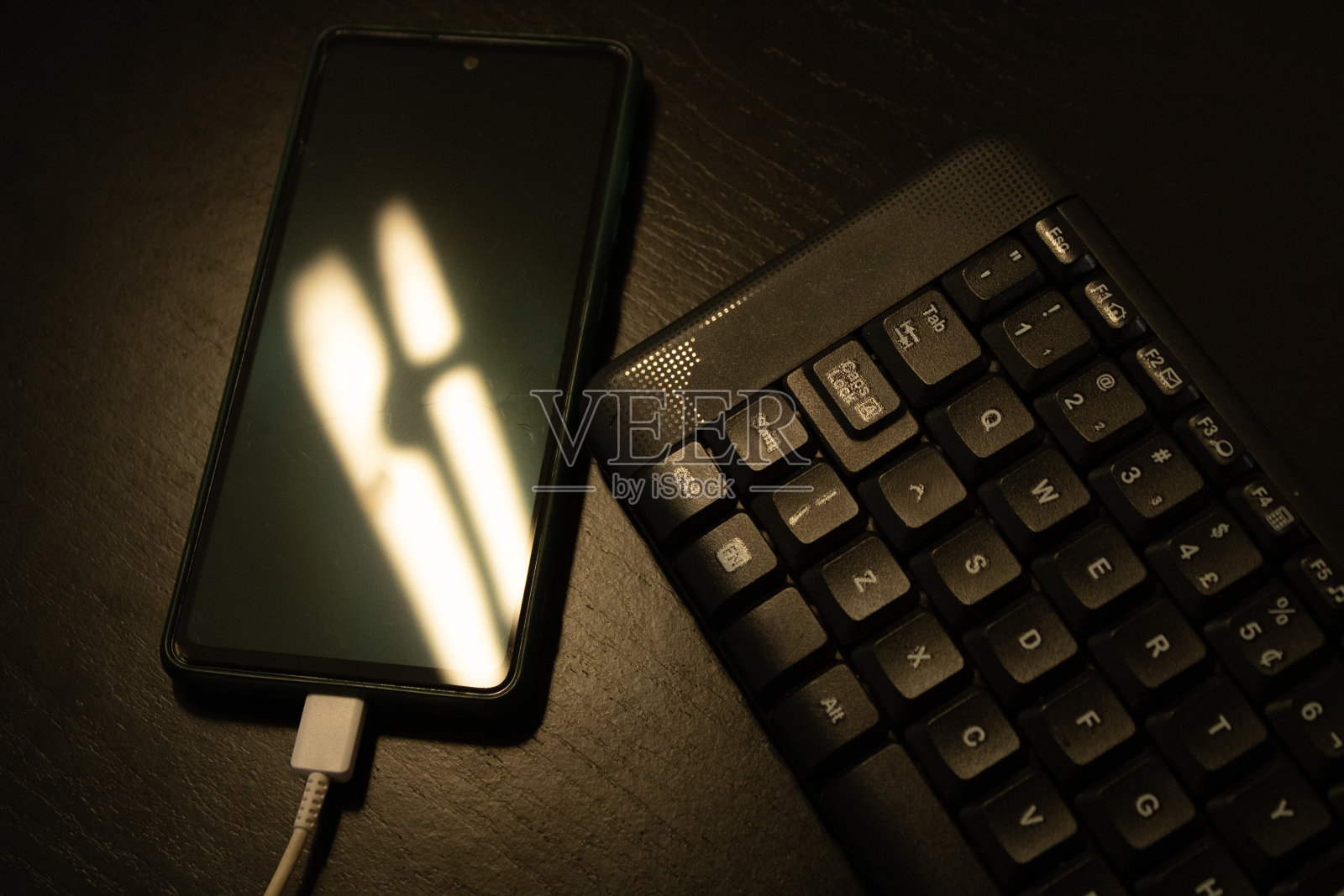 智能手机充电电池照片摄影图片