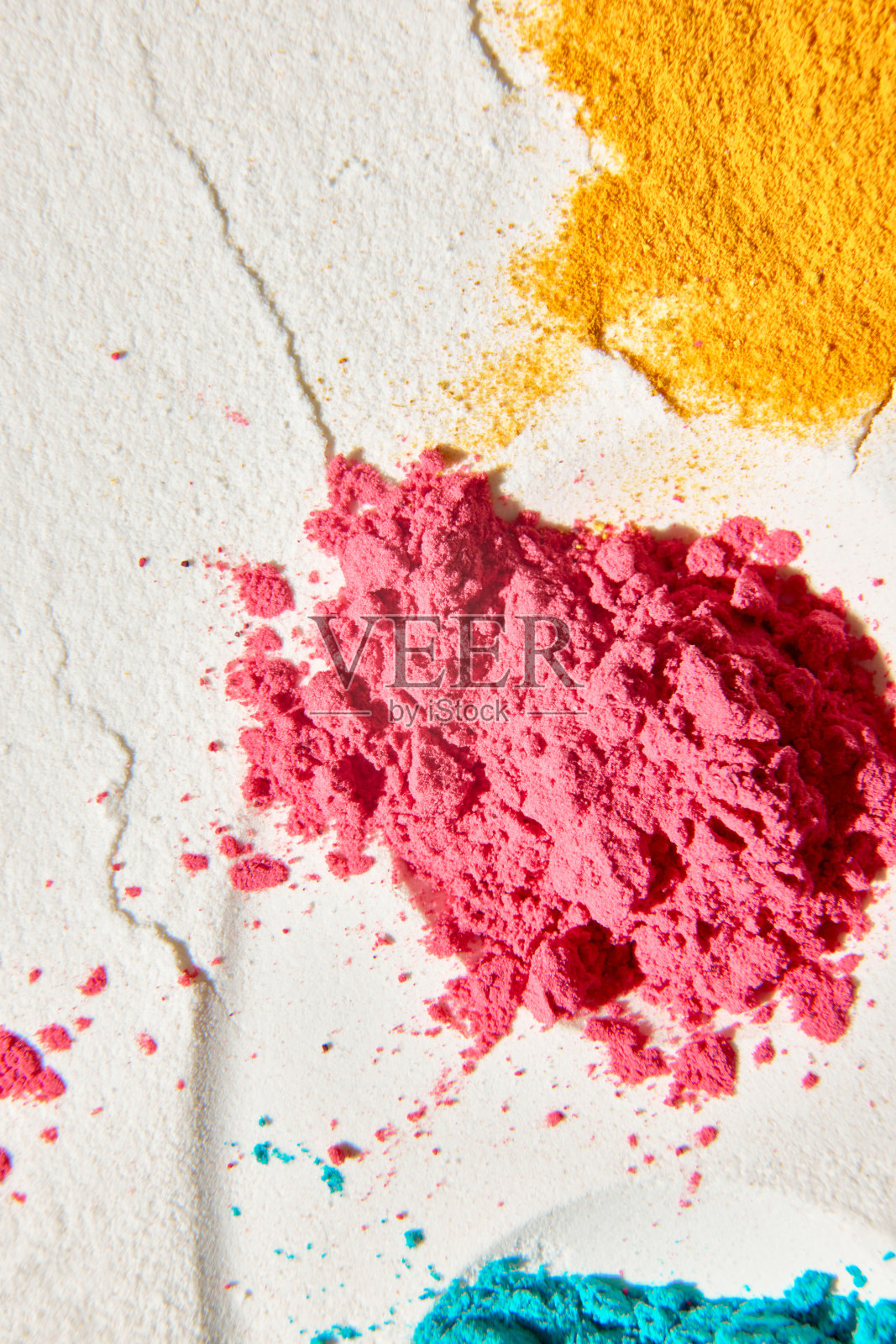 抽象，简约的壁纸，背景设计。用彩色粉末制成的彩色砂子照片摄影图片