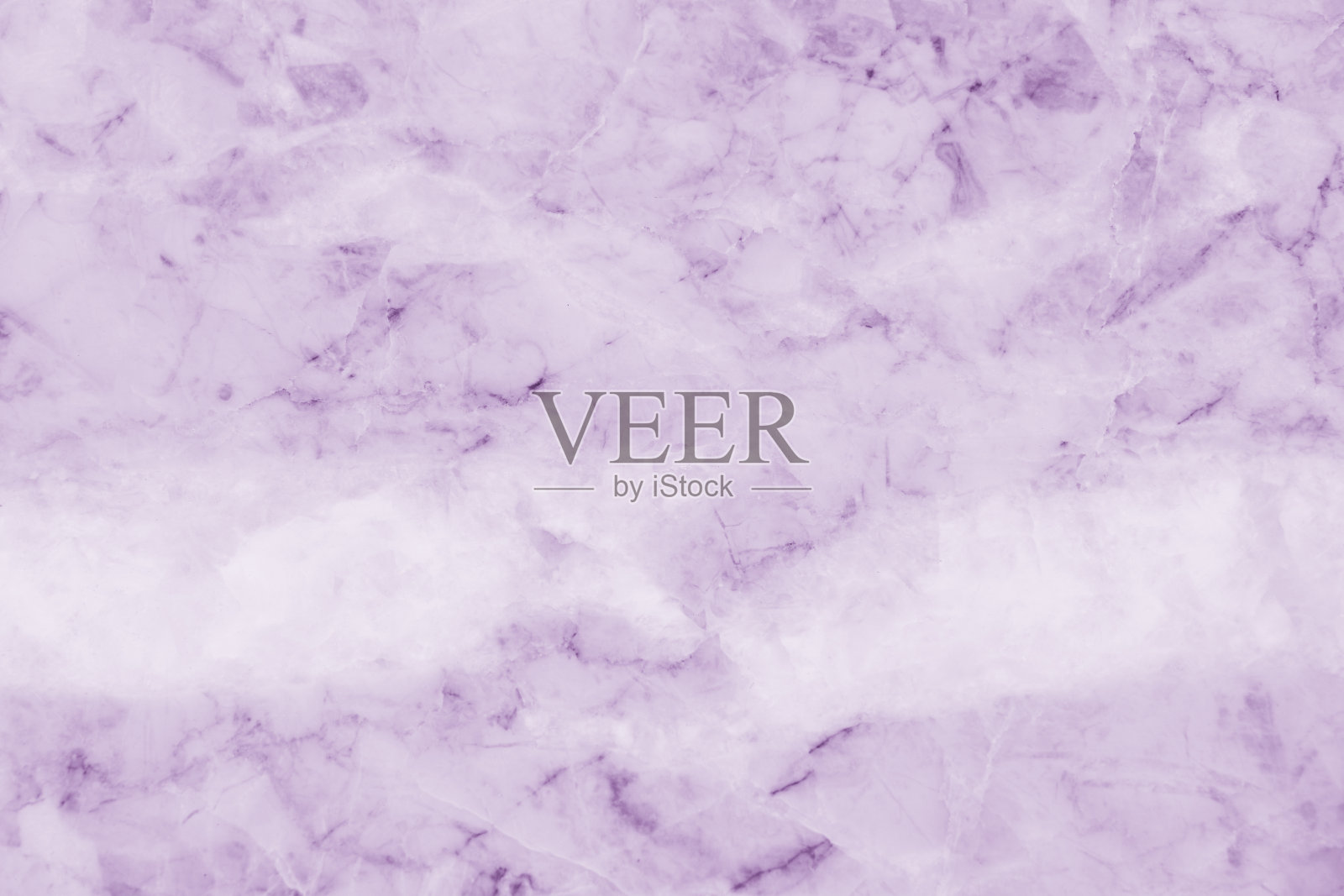 紫色大理石背景。详细的天然大理石纹理。抽象的紫色背景。照片摄影图片