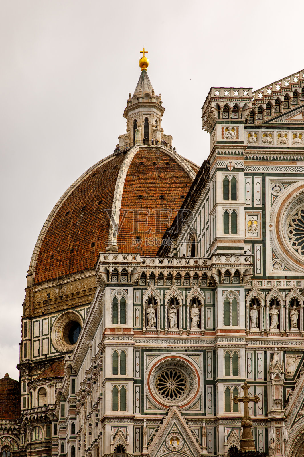 意大利佛罗伦萨的圣玛丽亚大教堂的正面。照片摄影图片