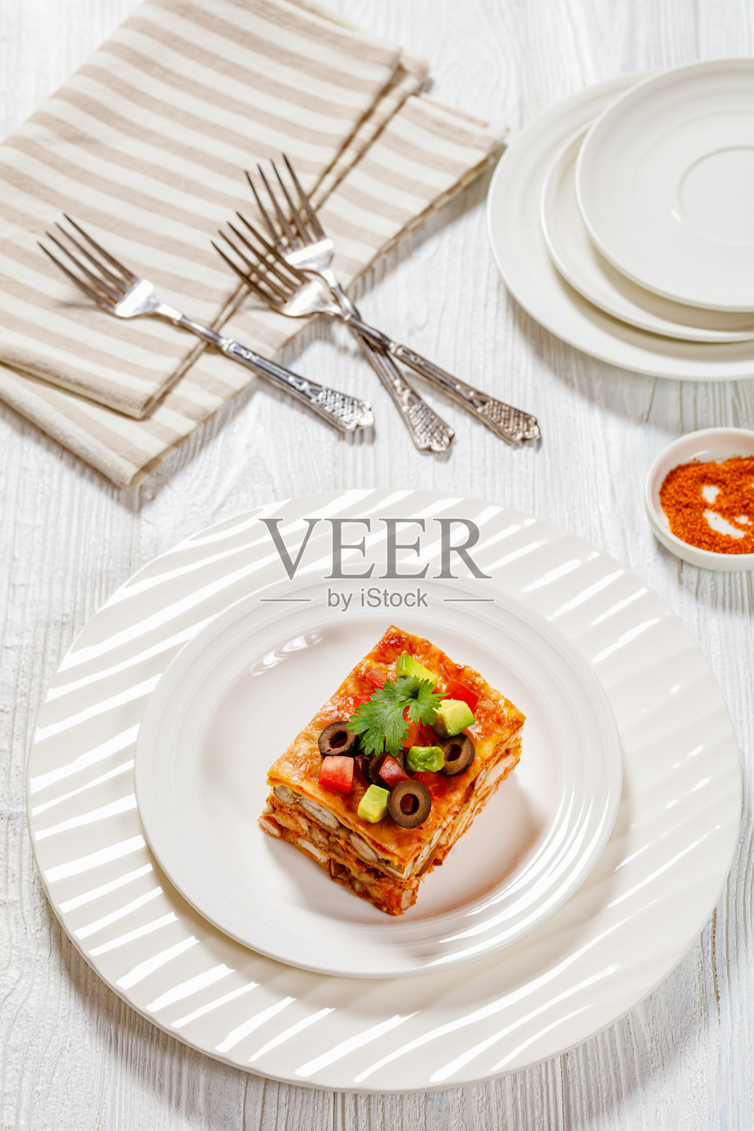 健康鸡肉无麸质千层面照片摄影图片