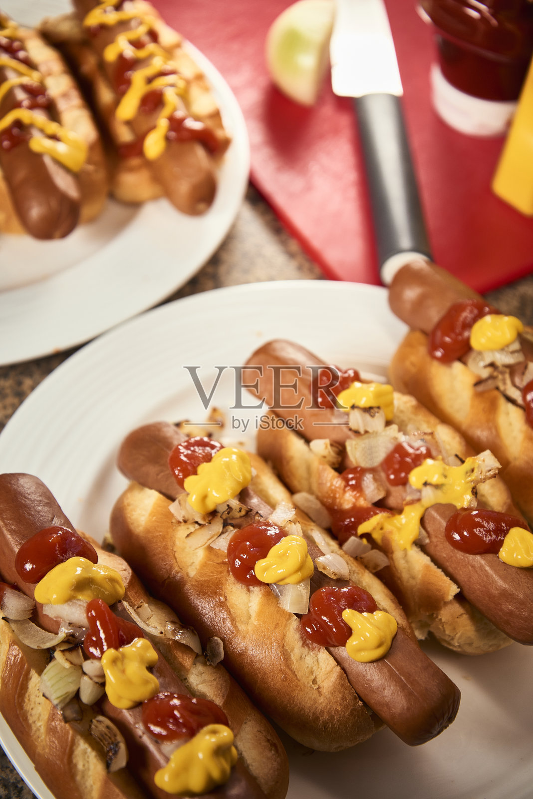 新鲜准备的热狗照片摄影图片