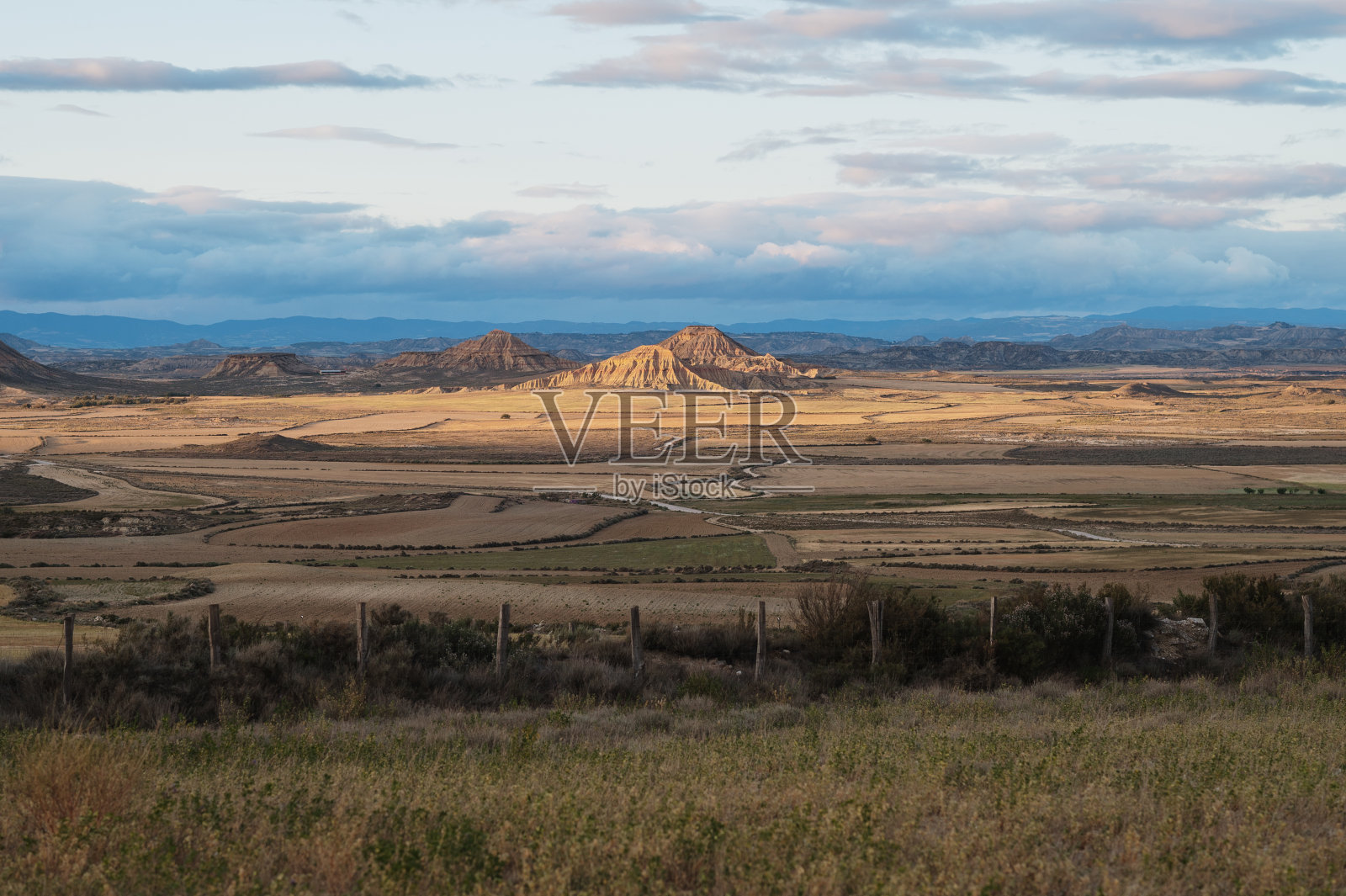 西班牙纳瓦拉的Bardenas Reales照片摄影图片