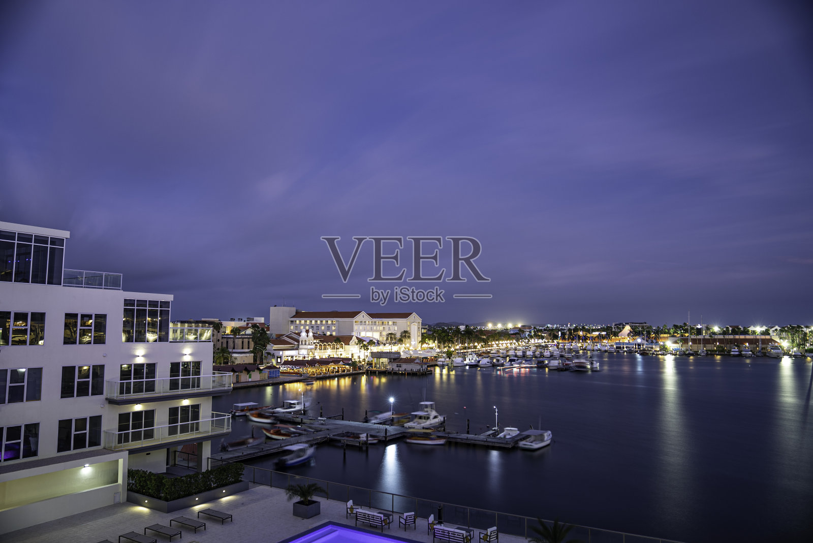 公寓大厦观景码头照片摄影图片