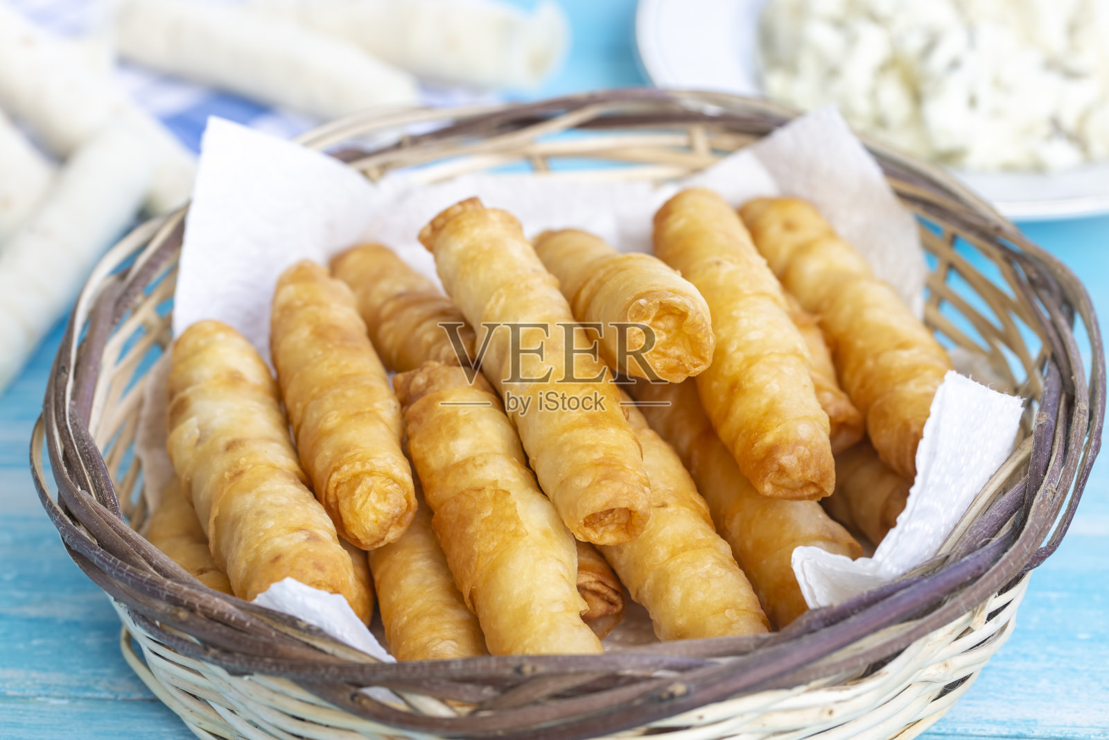 Sigara Boregi -土耳其雪茄形状的卷照片摄影图片