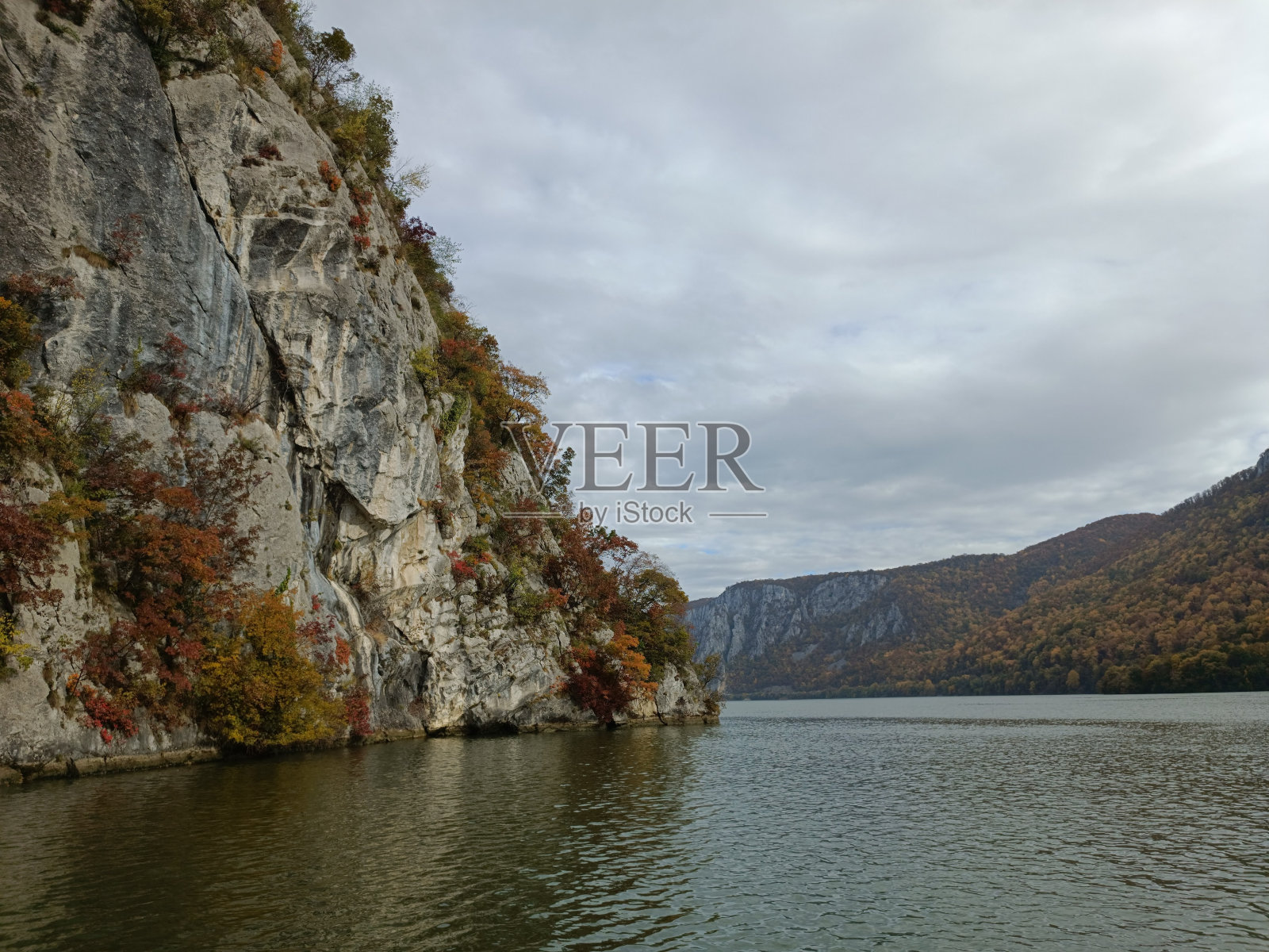 罗马尼亚的多瑙河，照片摄影图片