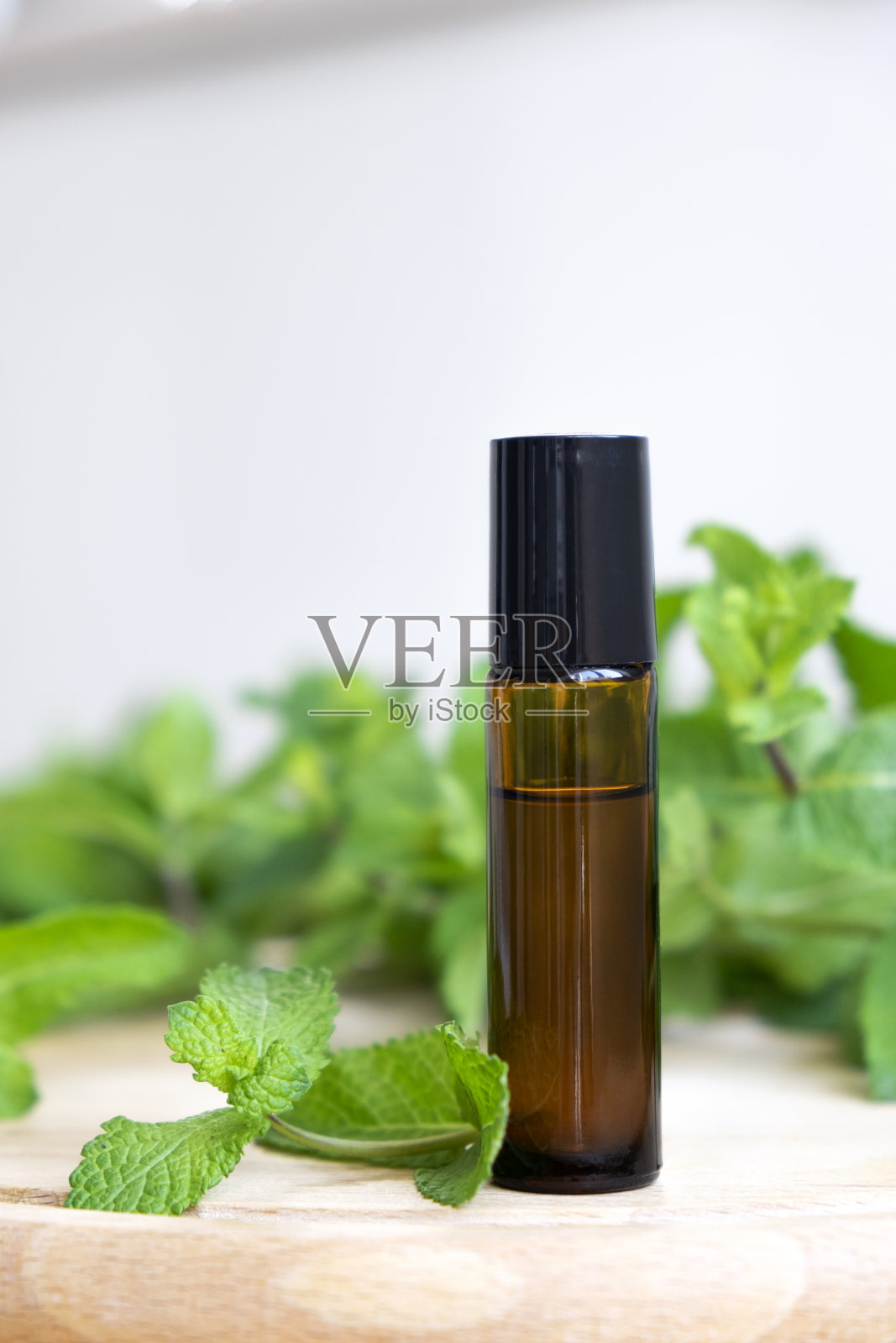 薄荷油照片摄影图片