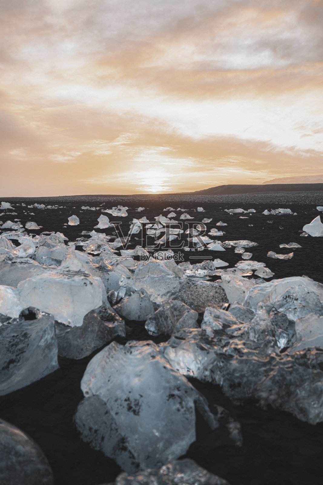 冰岛钻石海滩的日落照片摄影图片