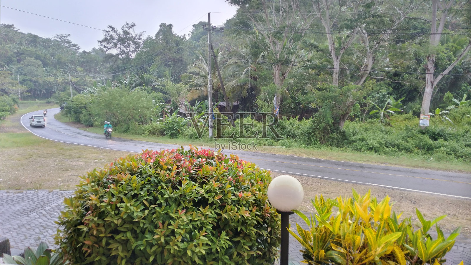 弯道沥青路面照片摄影图片