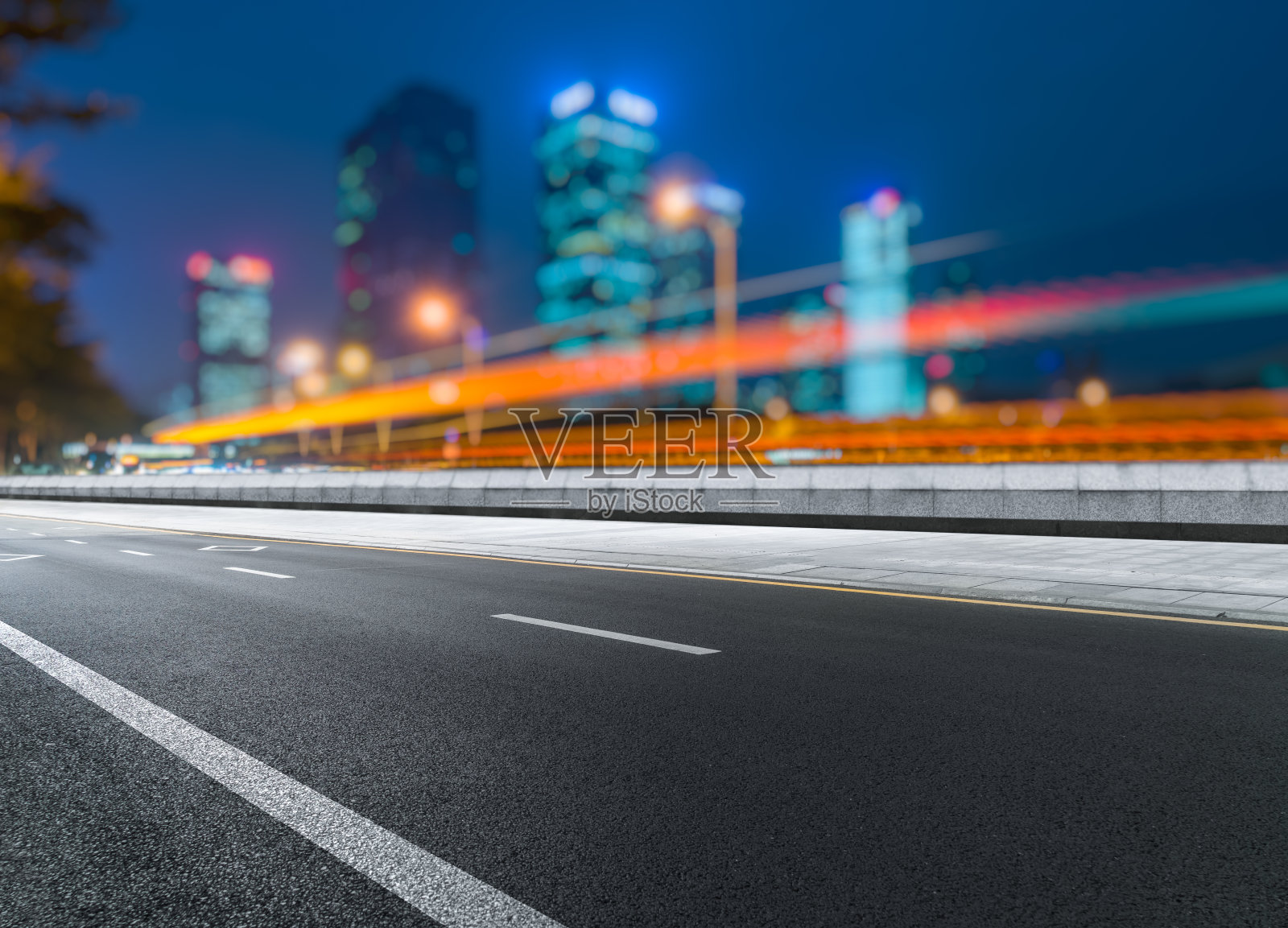 中国市区的灯光照片摄影图片