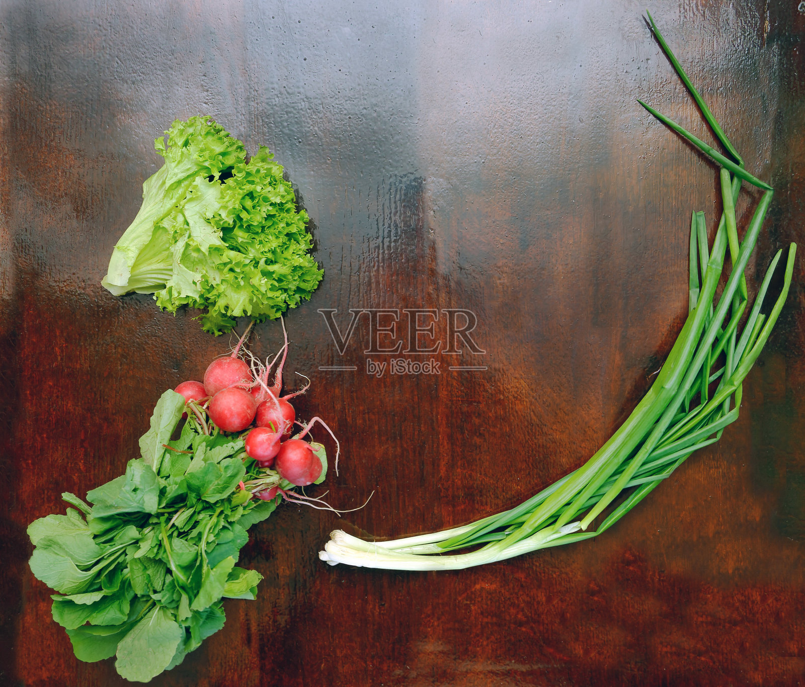 沙拉，洋葱，萝卜和生菜，蔬菜照片摄影图片