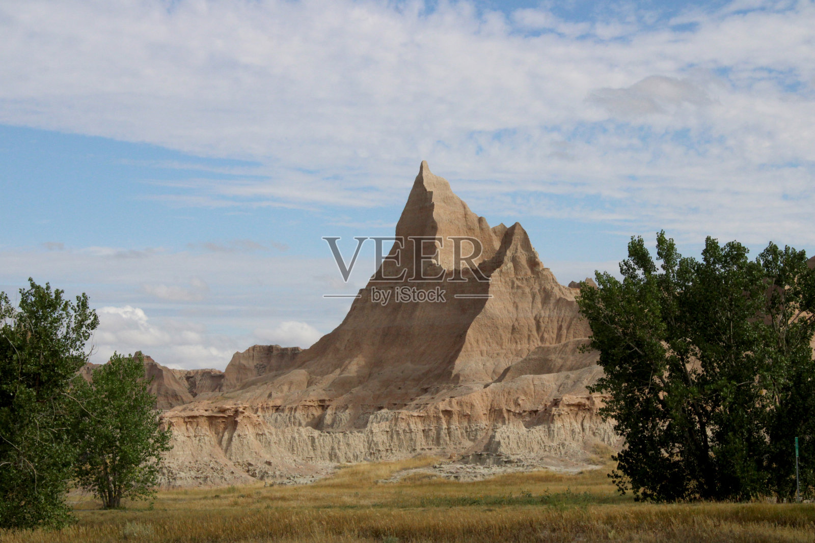 南达科他州荒地上的砂岩岩层照片摄影图片