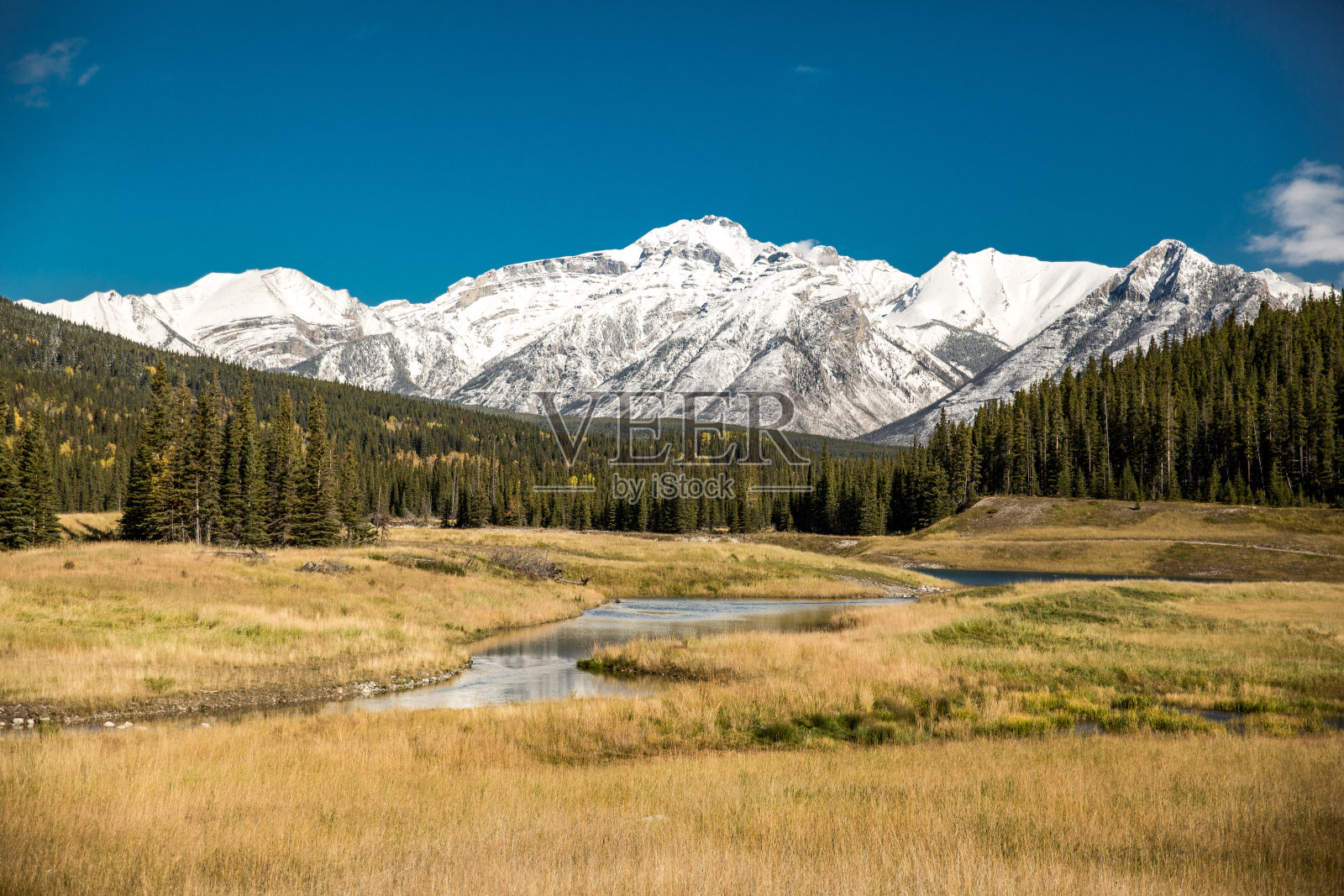 山地草原照片摄影图片