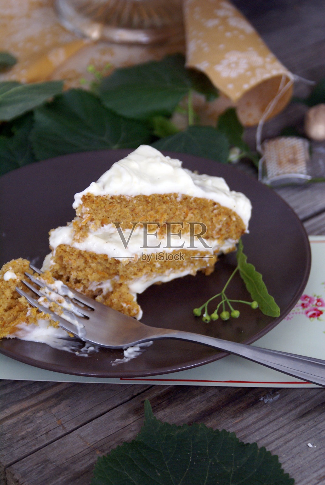 胡萝卜蛋糕照片摄影图片