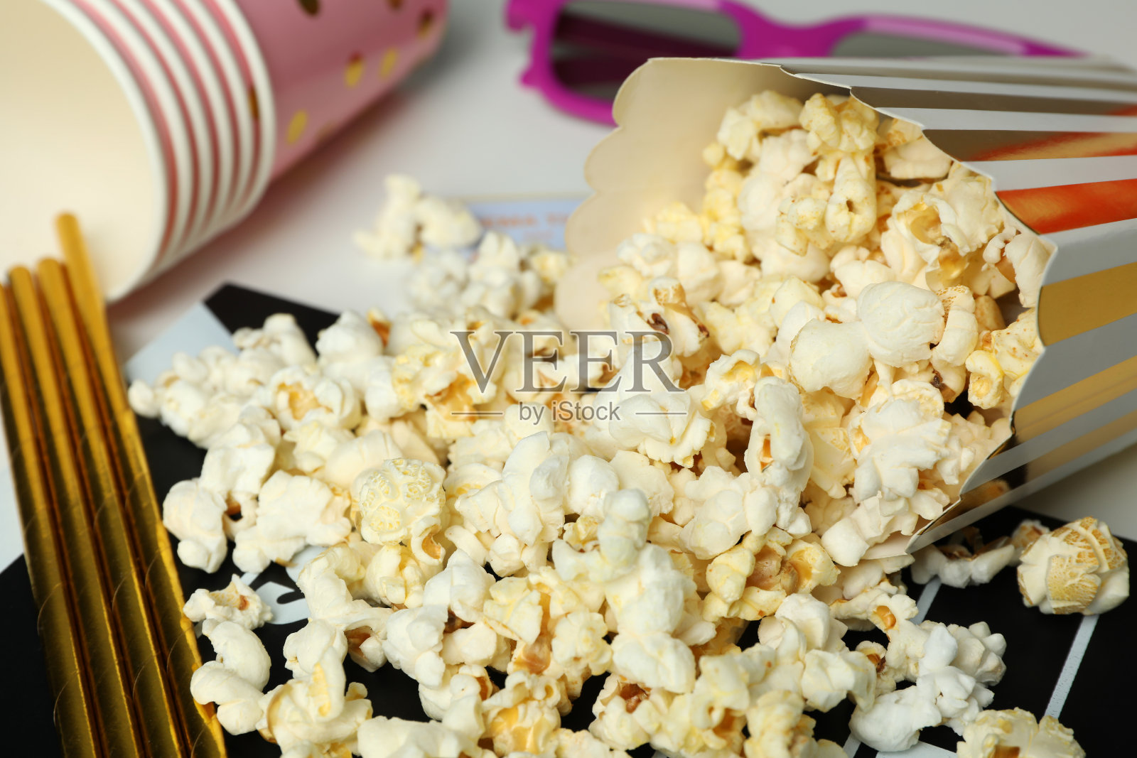 概念影院配件，近距离和选择性聚焦照片摄影图片