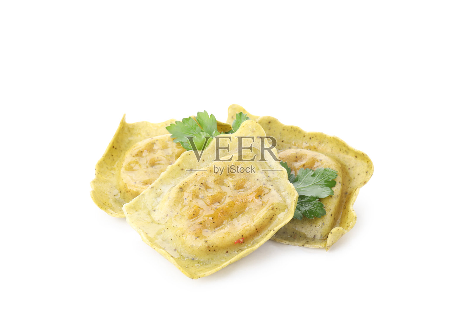 美味的馄饨孤立在白色的背景，近距离照片摄影图片