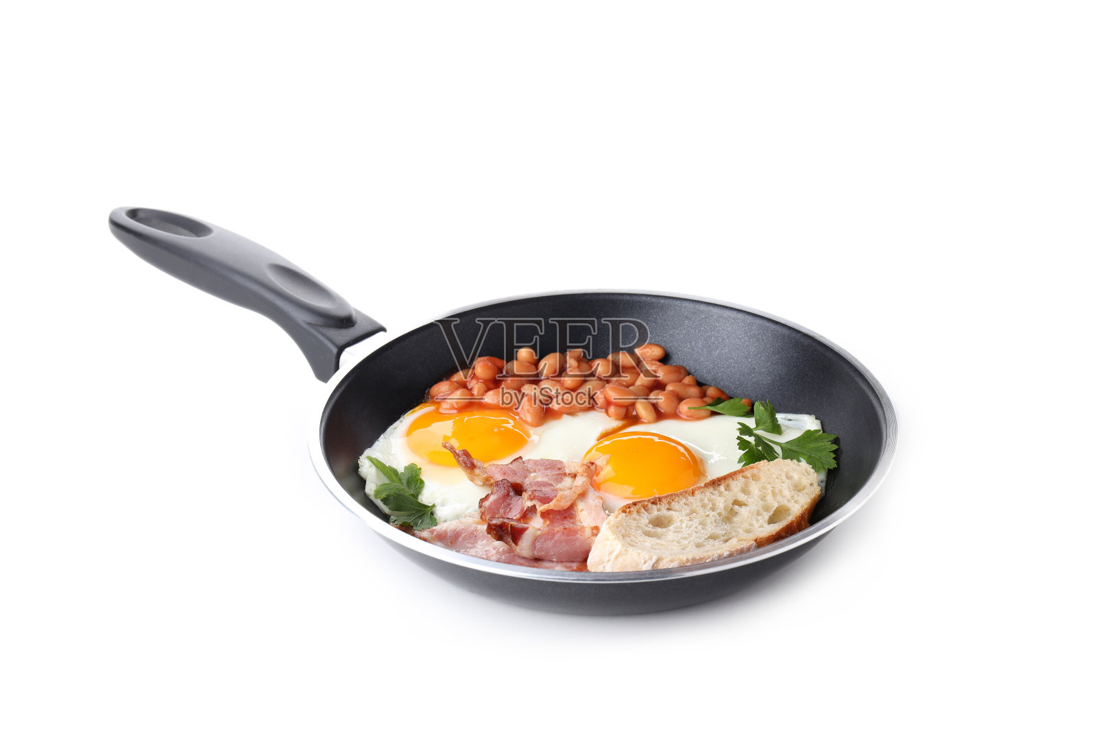 在白色的背景上，有一锅美味的早餐照片摄影图片