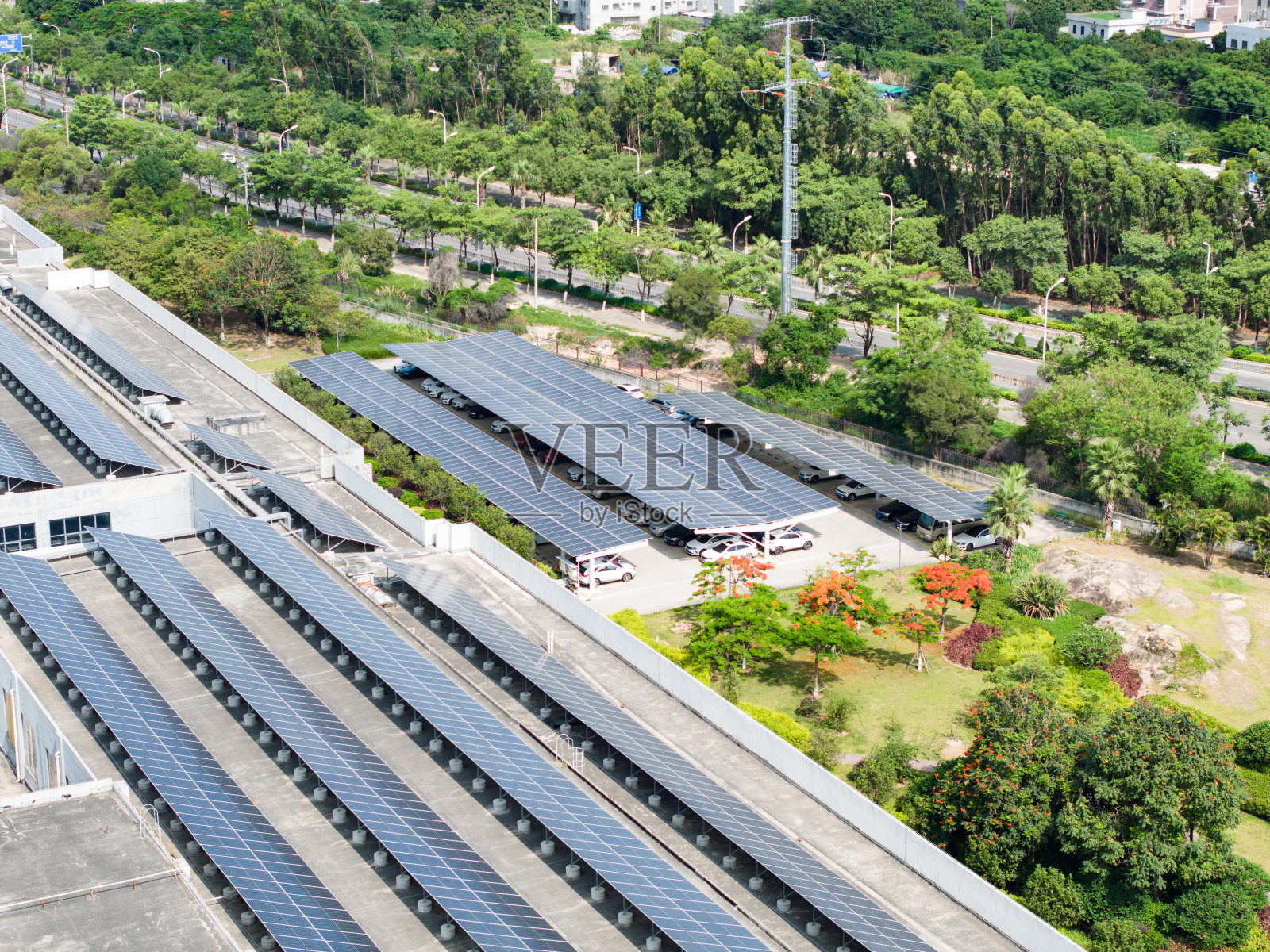 太阳能发电在工厂中的应用照片摄影图片