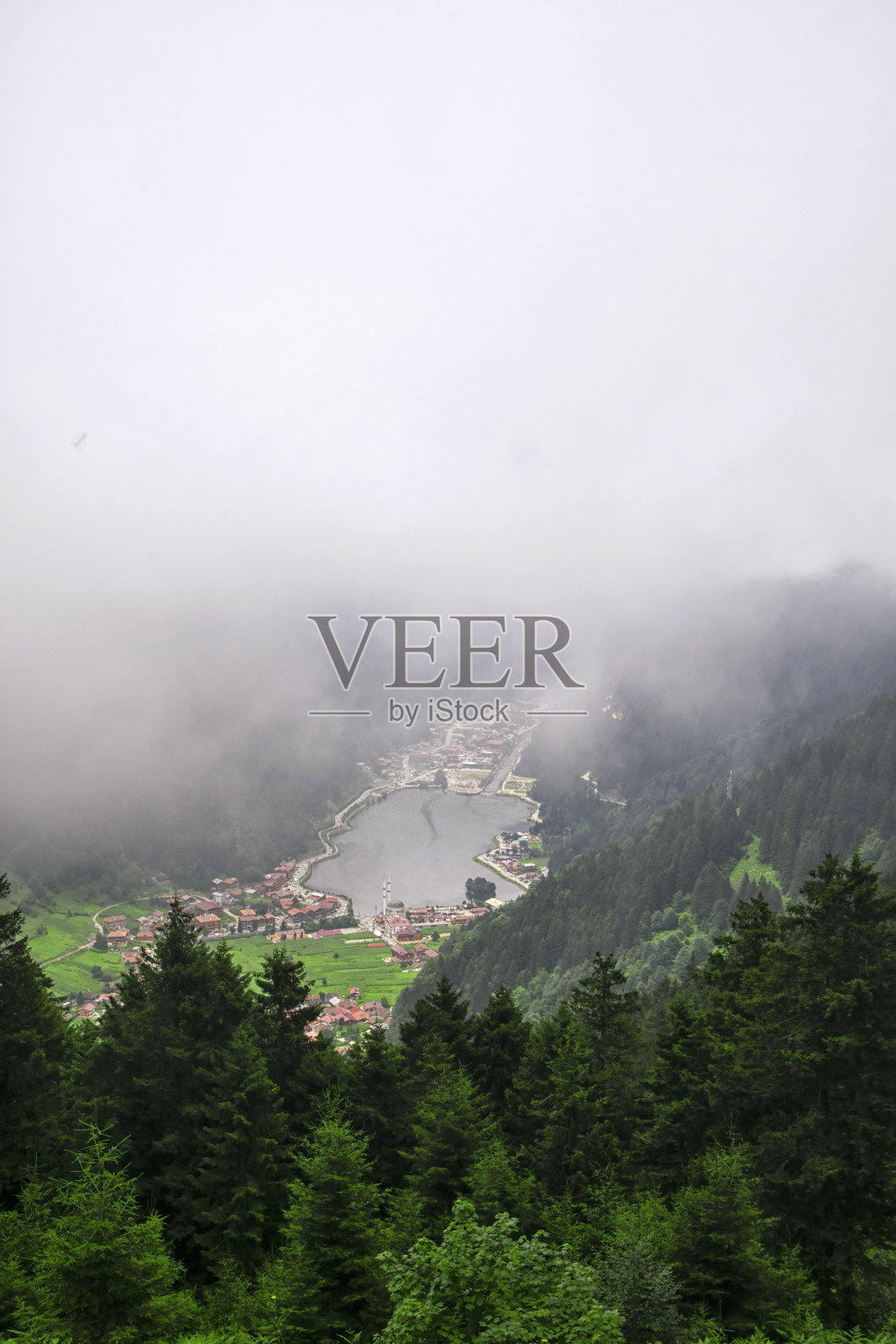 Uzungol是土耳其最重要的旅游胜地之一照片摄影图片