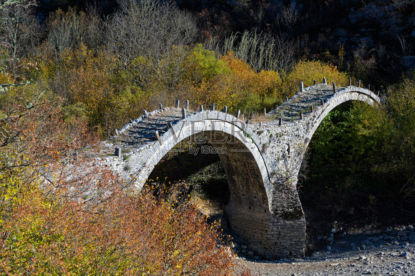 希腊的老桥照片摄影图片