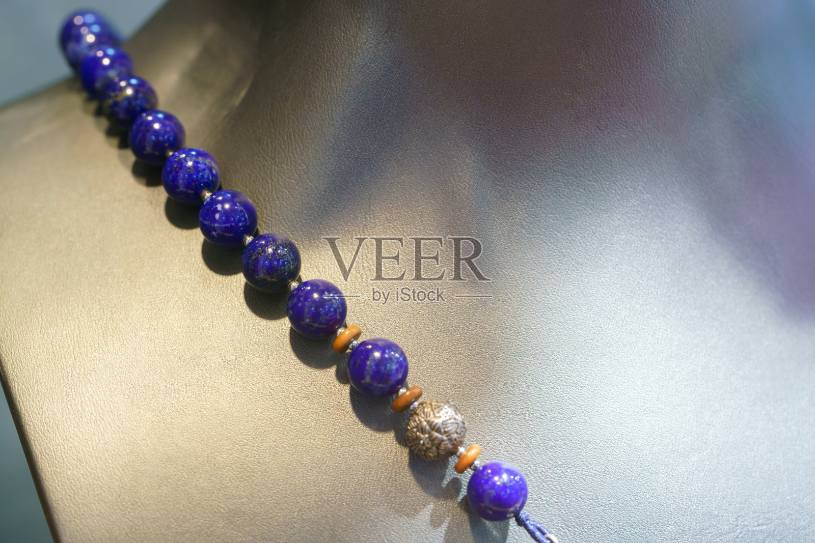 青金石项链照片摄影图片