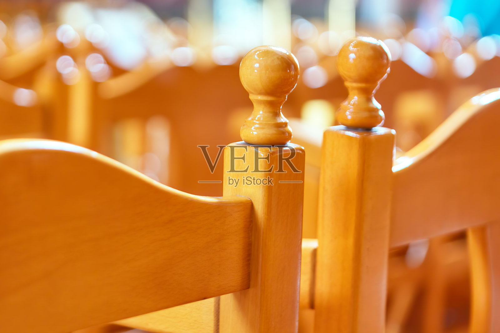 木质座椅细节照片摄影图片