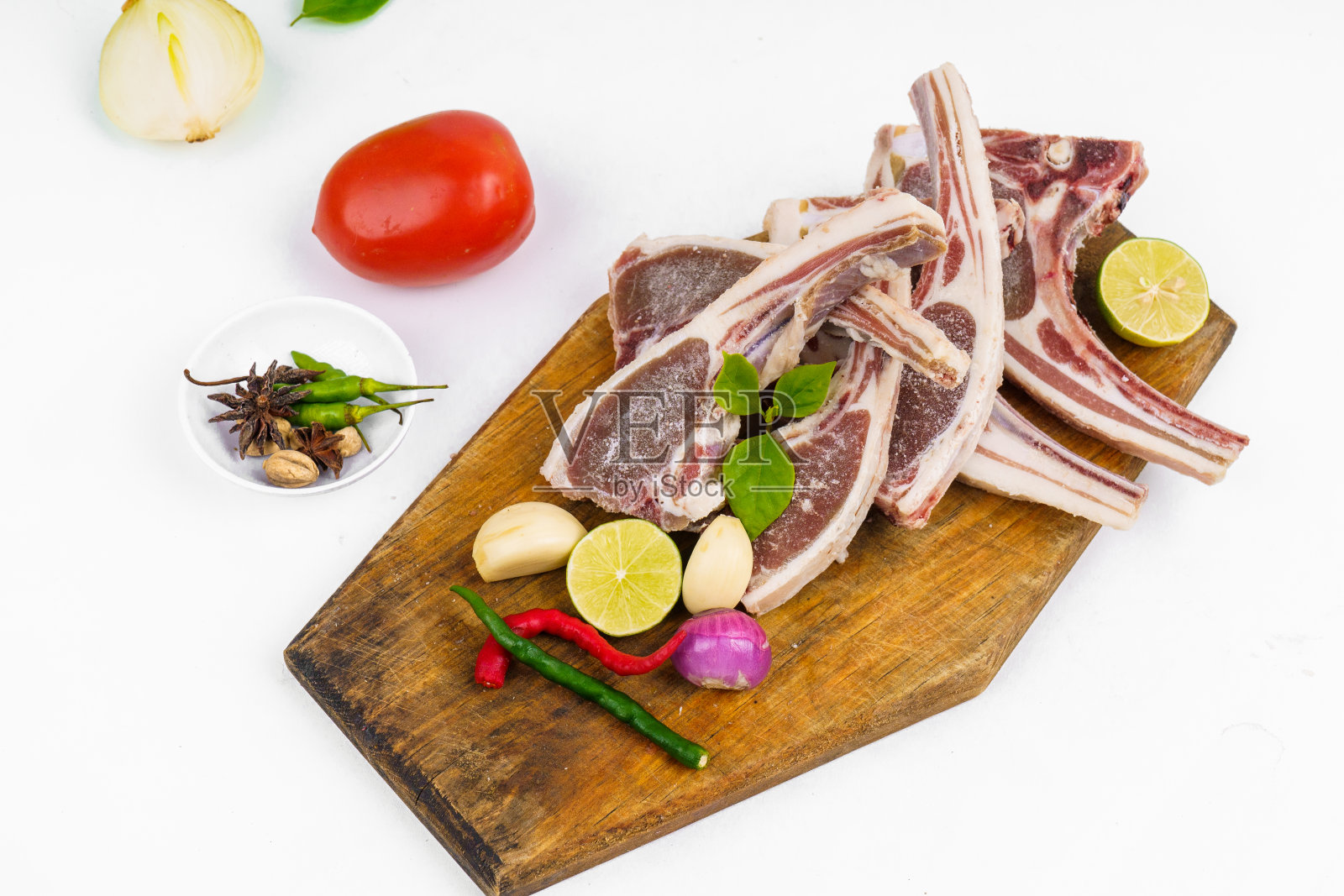 生牛肋排照片摄影图片