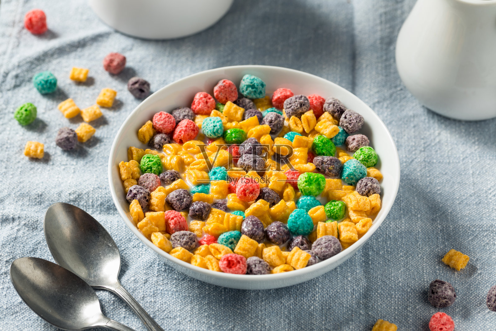 儿童有机浆果早餐麦片照片摄影图片