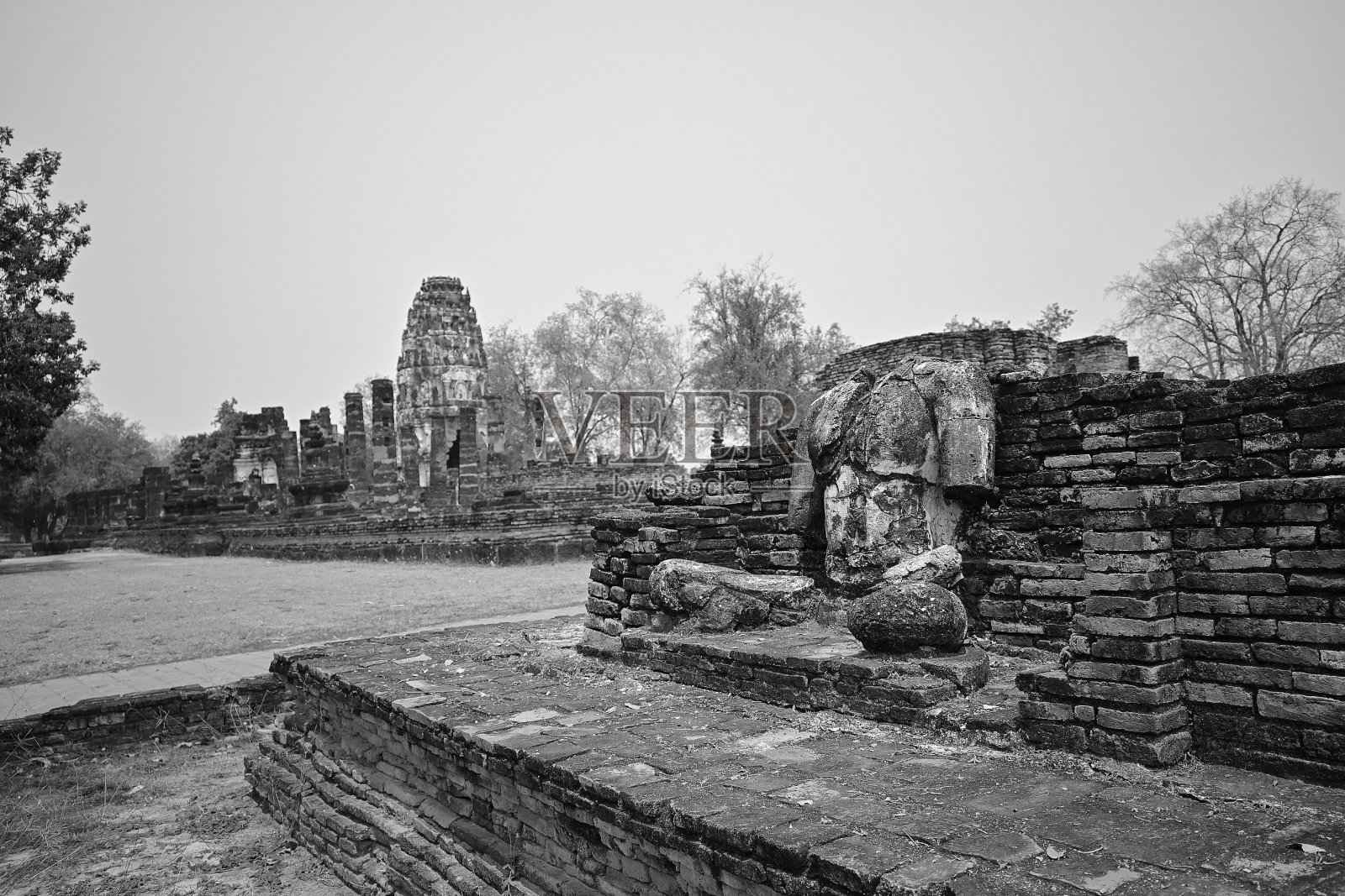 泰国素可泰历史公园Mahathat寺照片摄影图片