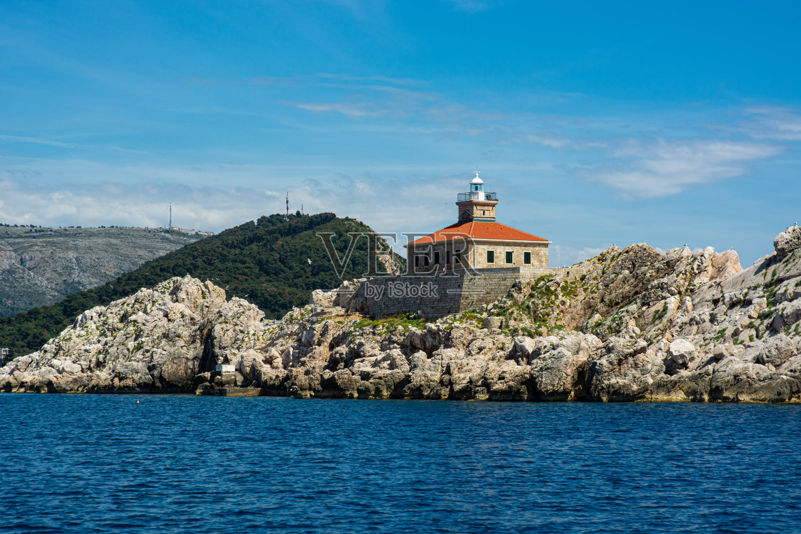 克罗地亚杜布罗夫尼克附近亚得里亚海上的格林贝尼灯塔照片摄影图片