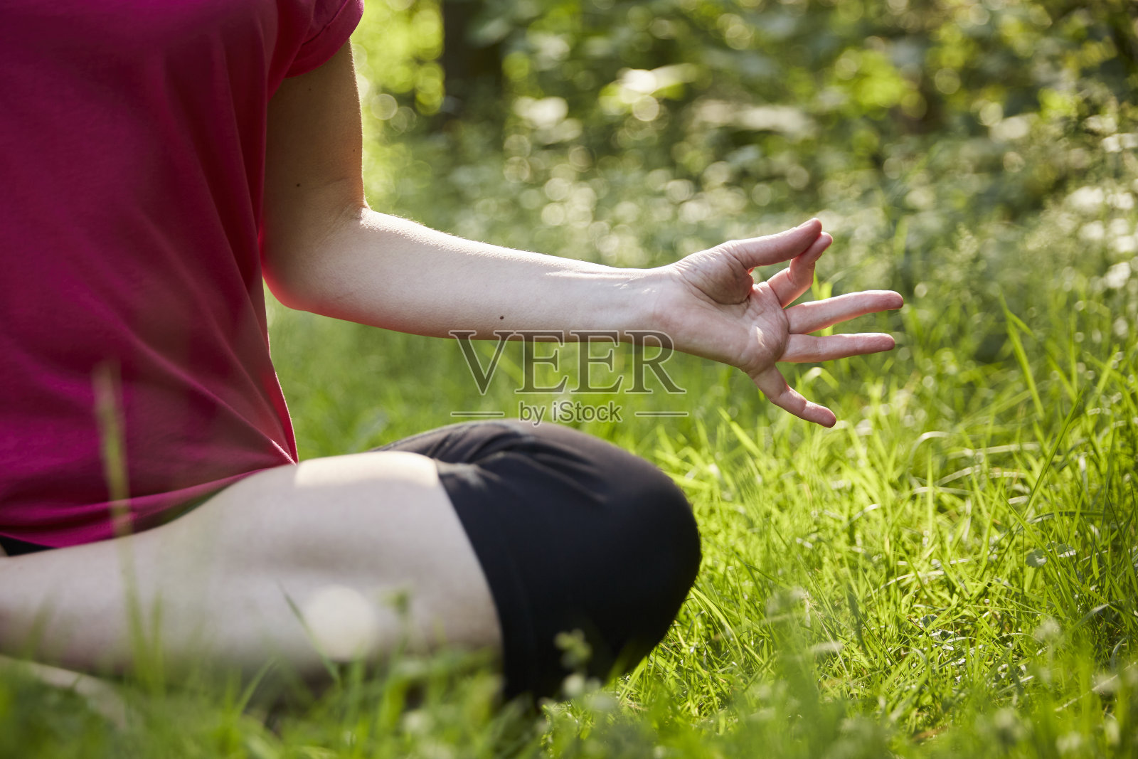 户外瑜伽照片摄影图片