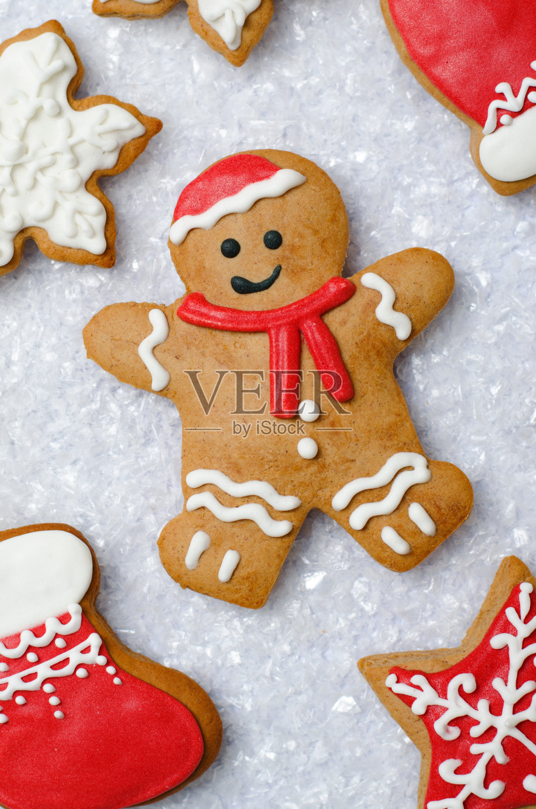 圣诞饼干姜饼人饼干装饰糖霜照片摄影图片
