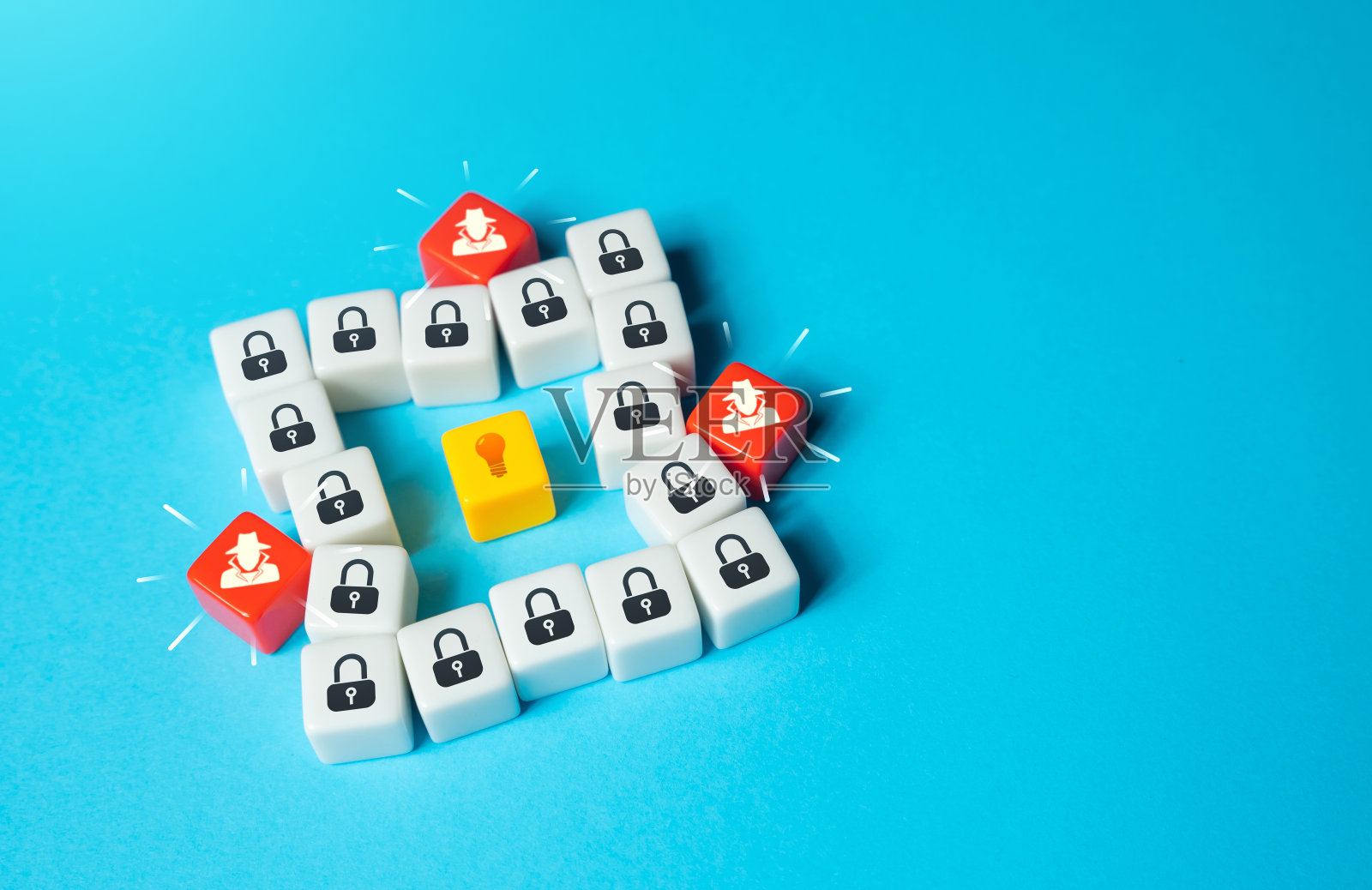 攻击者试图窃取数据。黑客破坏安全系统。照片摄影图片