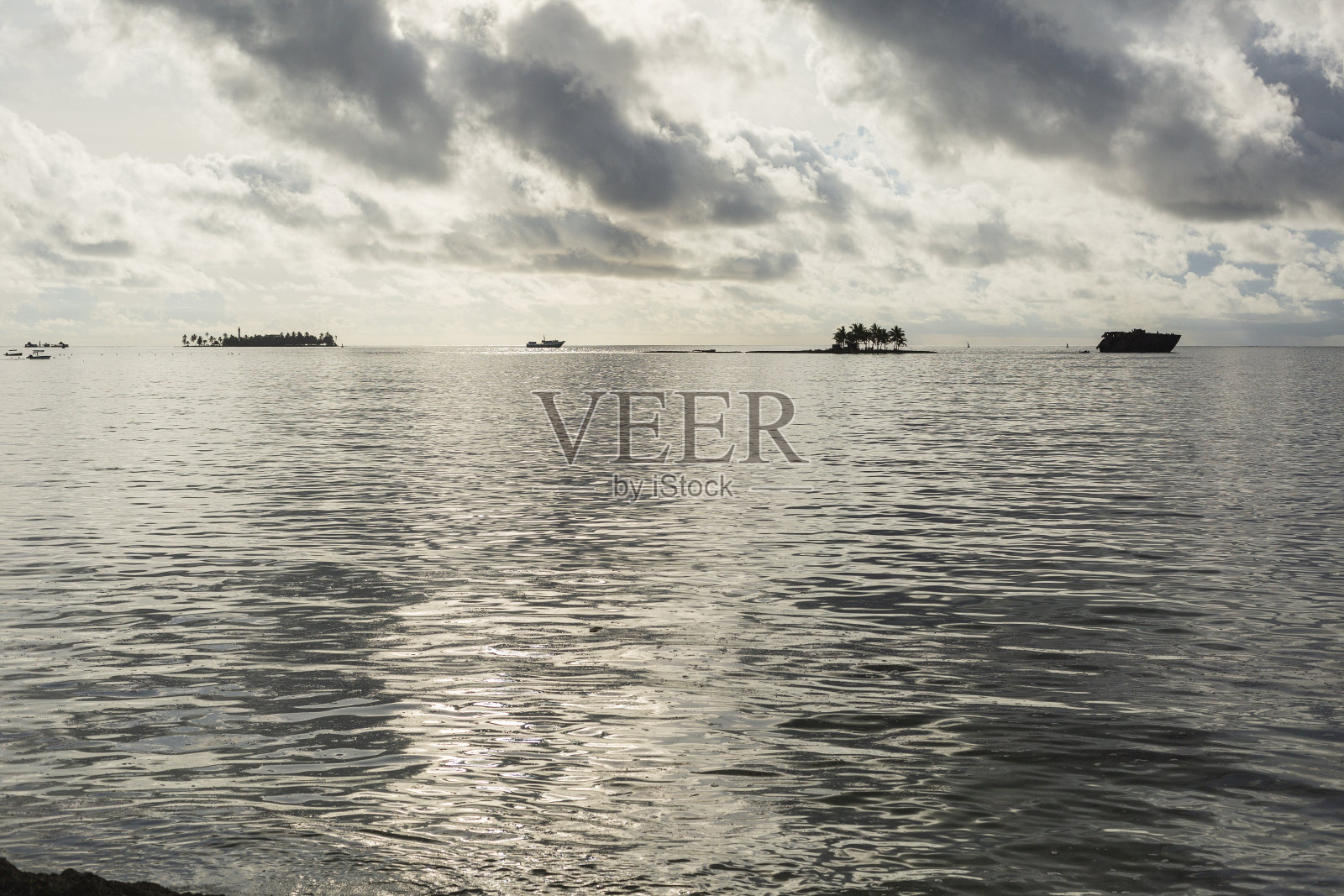 美丽的圣安德烈斯岛夏天的日出照片摄影图片